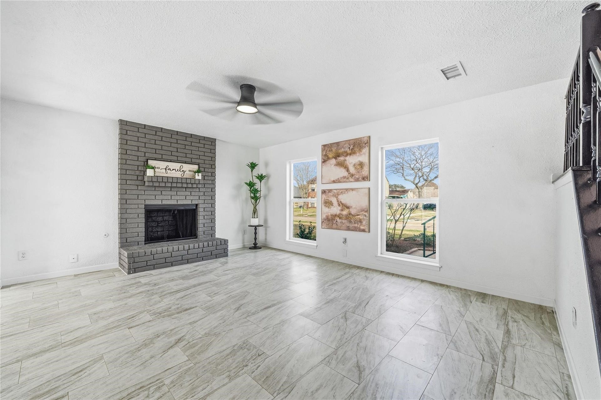 713 Sugar Hill Drive, La Porte, TX 77571 713 Sugar Hill Drive, La Porte, TX 77571