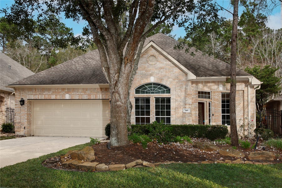 Property photo for 146 E Northcastle Circle, The Woodlands, TX