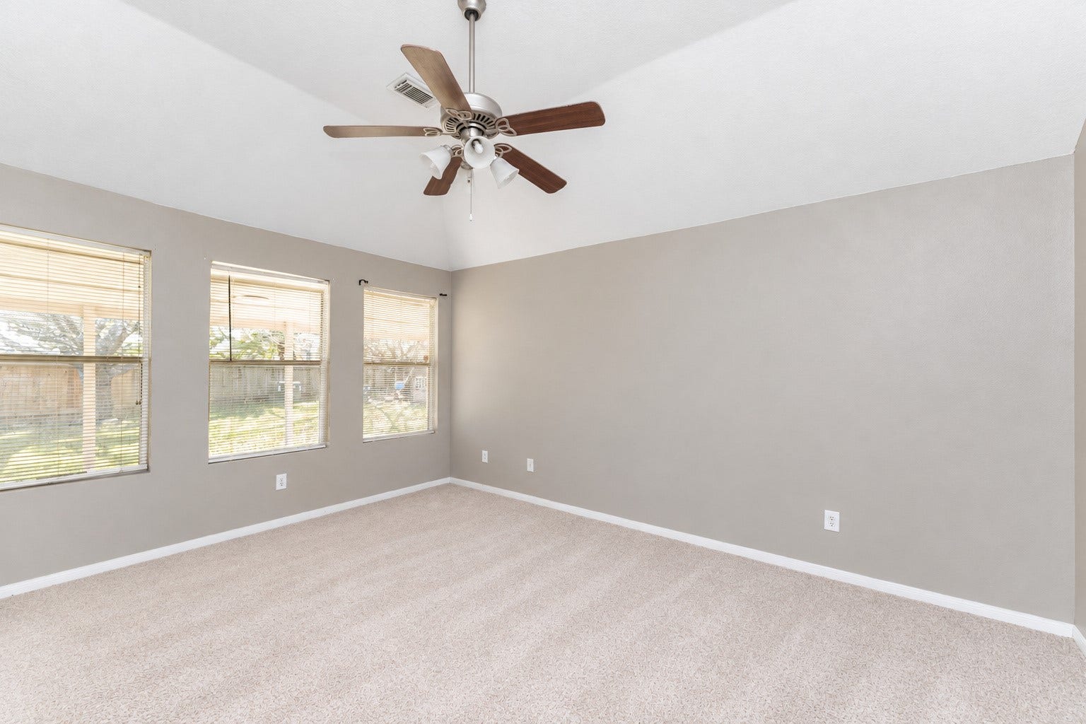 12106 Landsdown Ridge Way, Humble, TX 77346