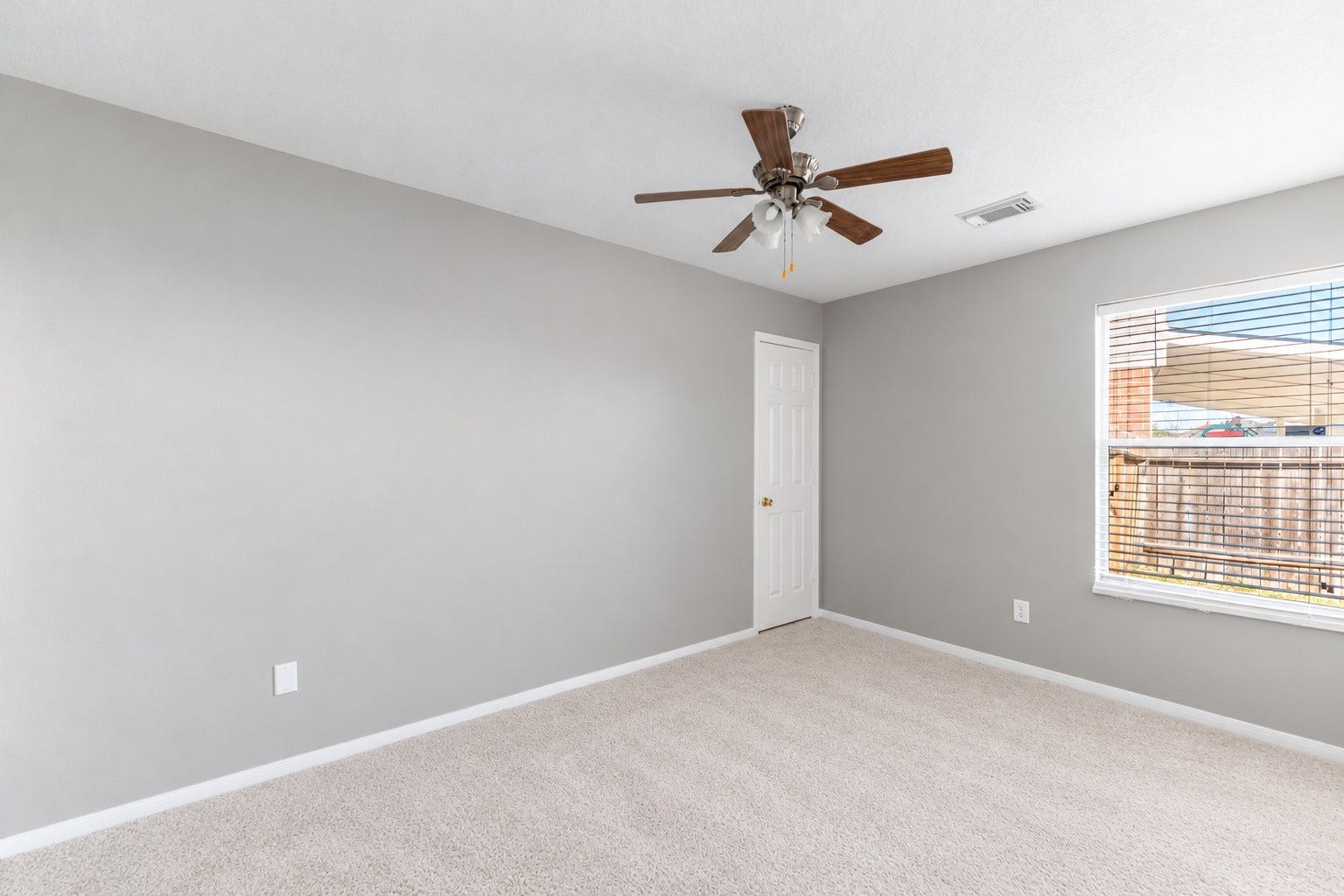 12106 Landsdown Ridge Way, Humble, TX 77346