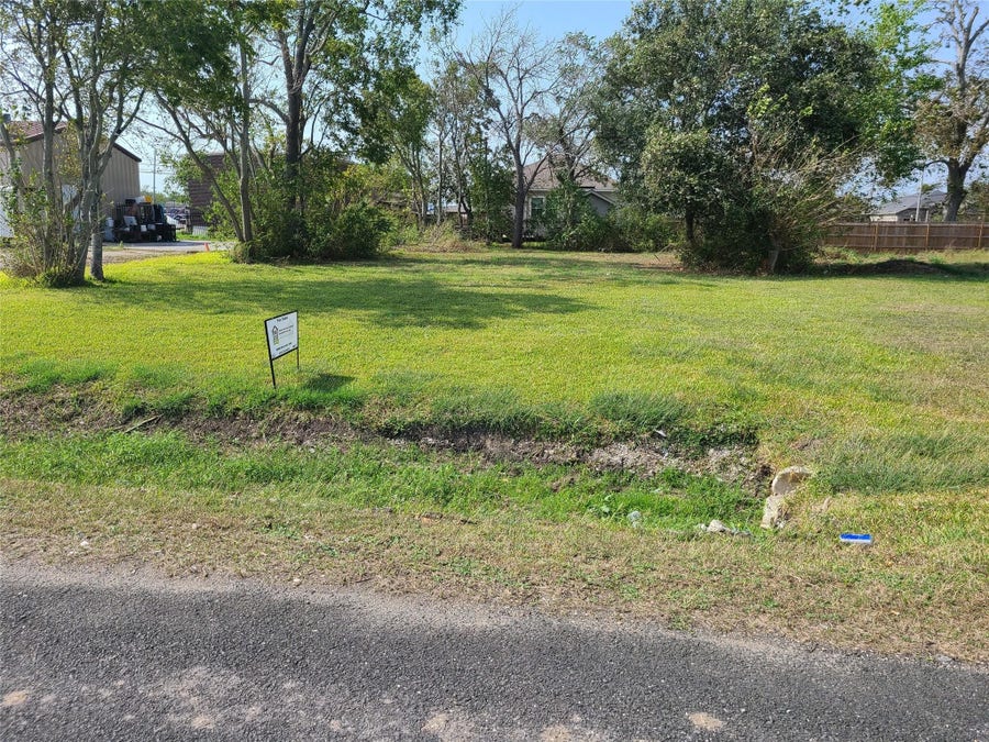 Property photo for 339 Hemphill, Texas City, TX