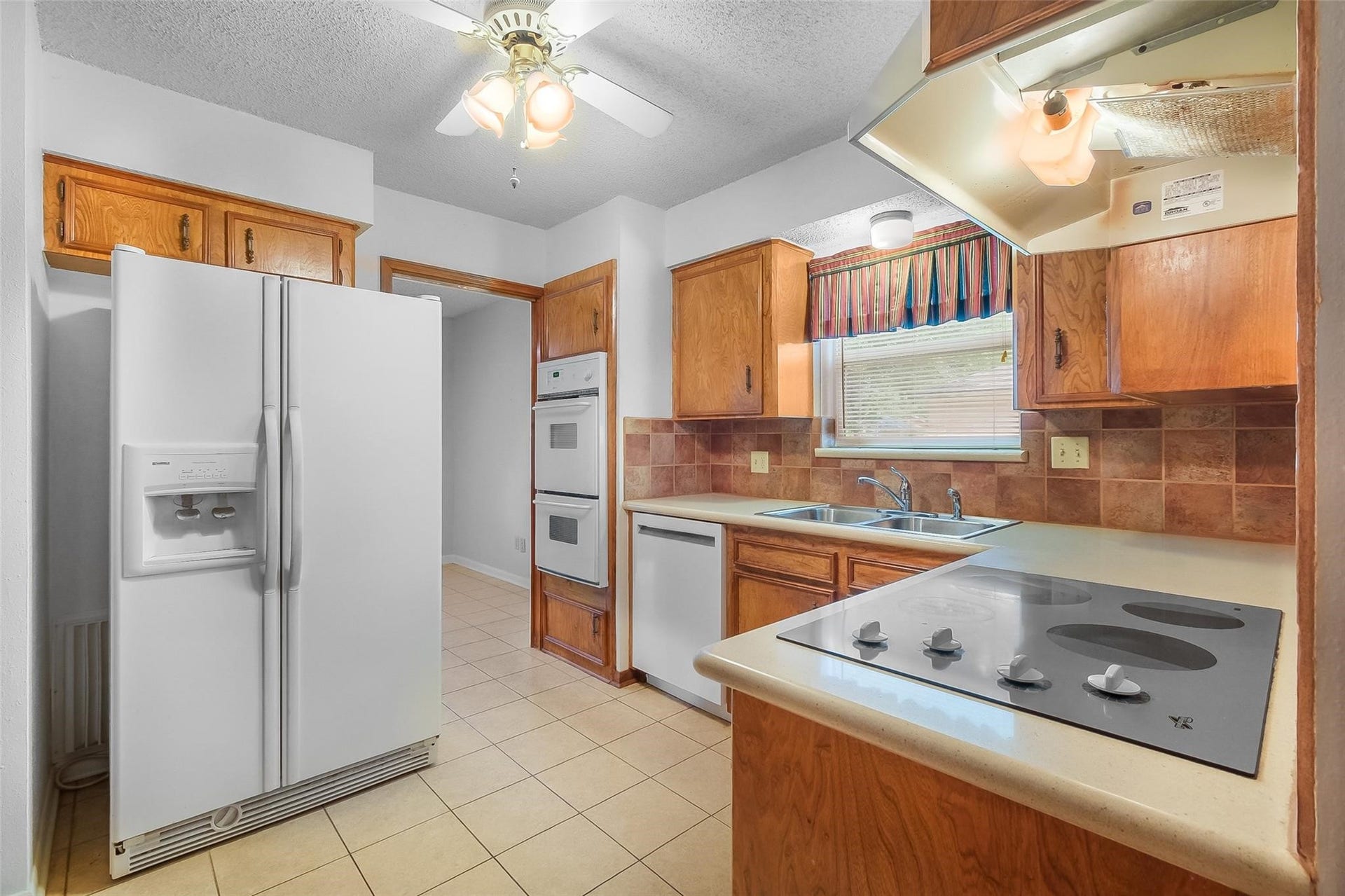 2015 Tanglelane Street, Richmond, TX 77469-512 2015 Tanglelane Street, Richmond, TX 77469-512