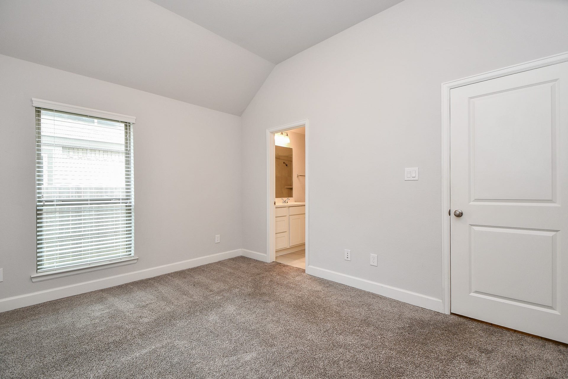 13022 Sheildaig, Richmond, TX 77407 13022 Sheildaig, Richmond, TX 77407