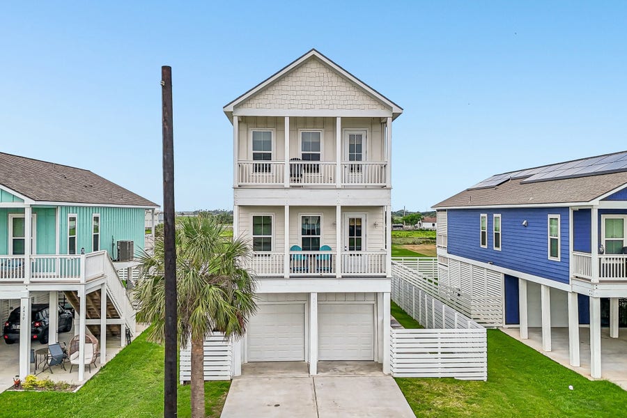 Property photo for 2435 103rd Street, Galveston, TX