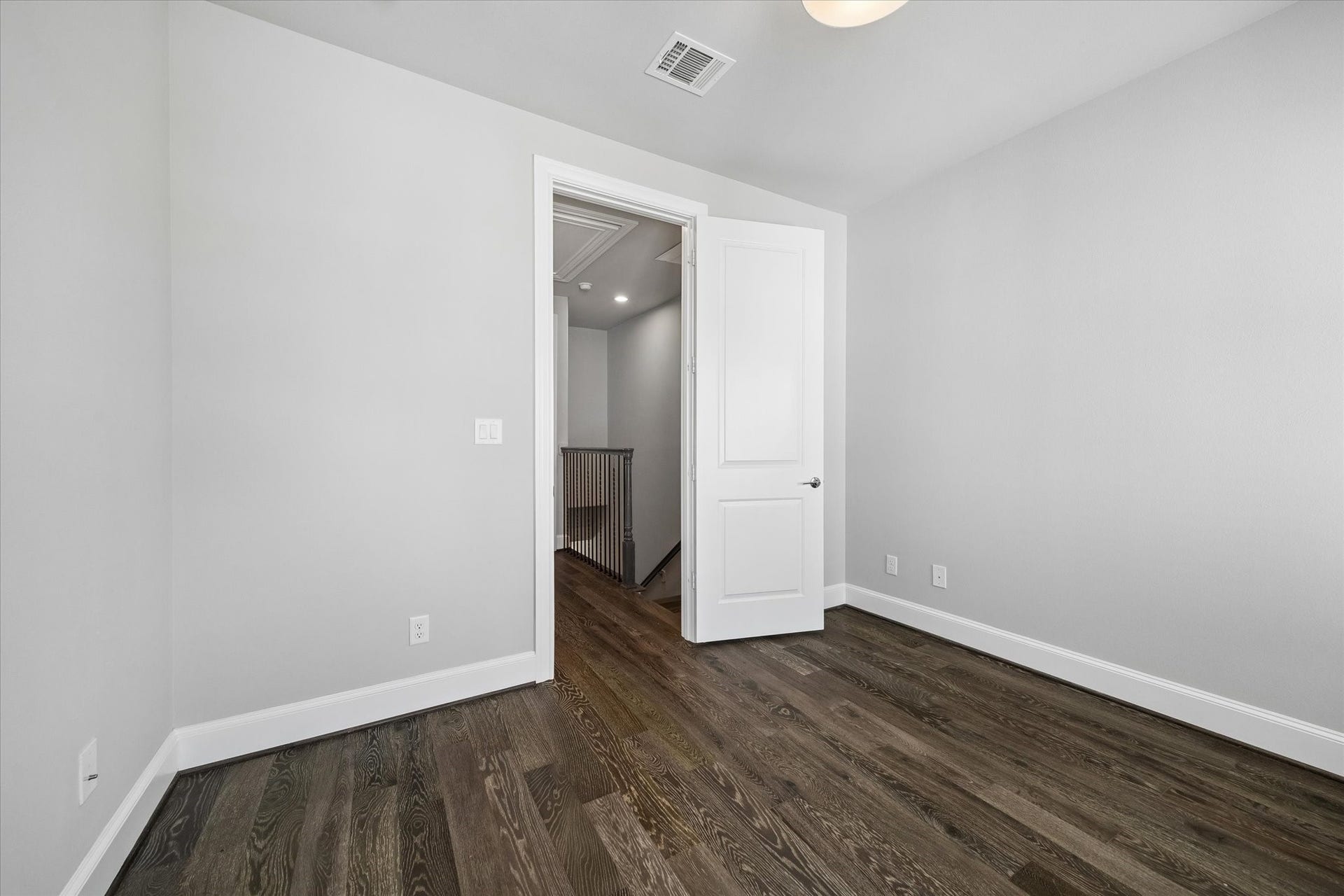 6068 Kansas Street, Houston, TX 77007