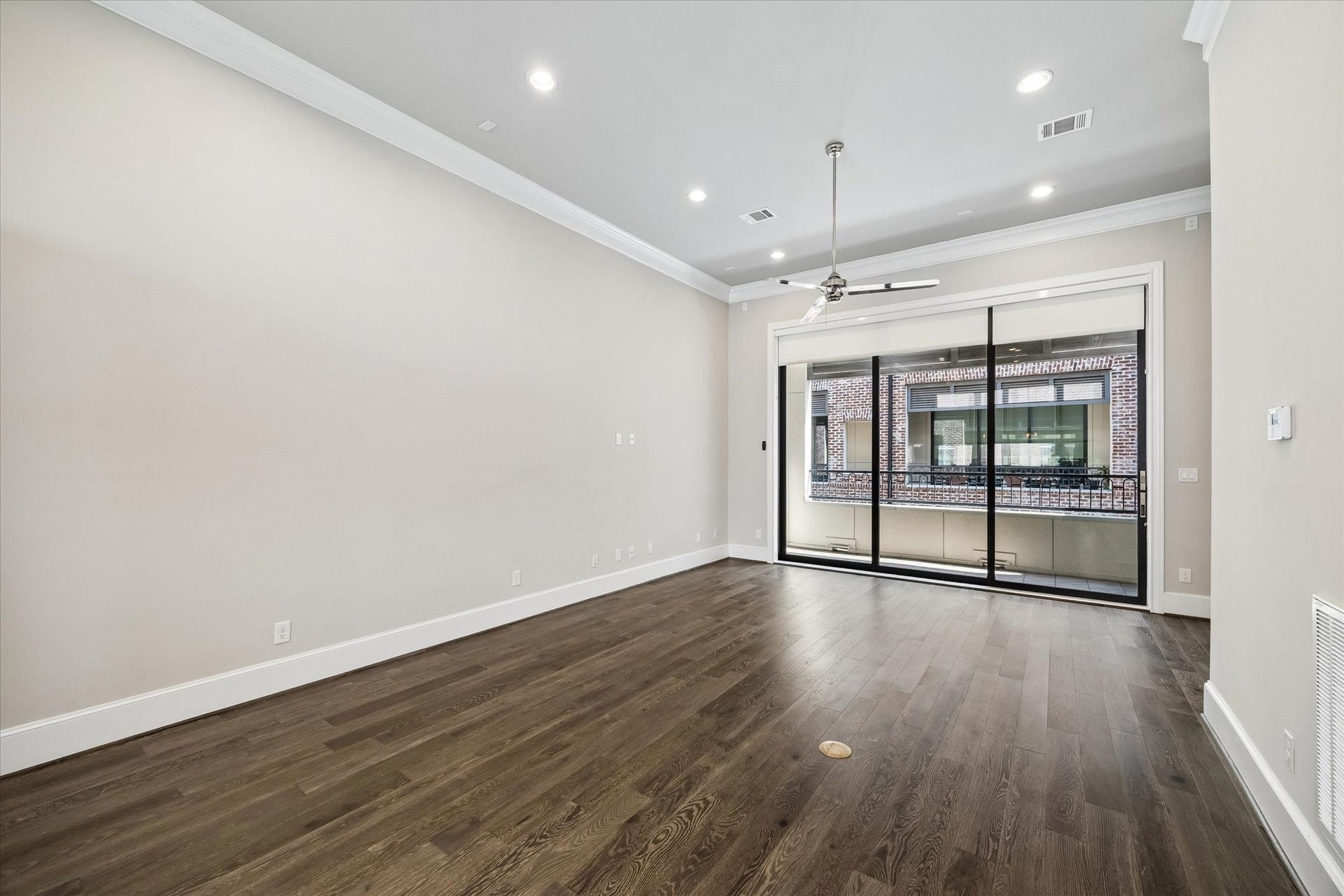 6068 Kansas Street, Houston, TX 77007