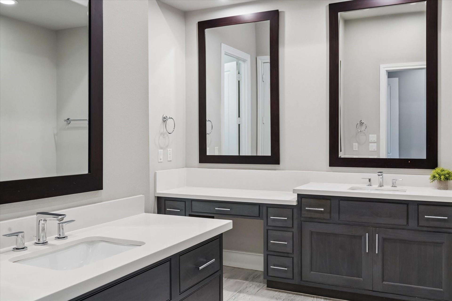 6068 Kansas Street, Houston, TX 77007
