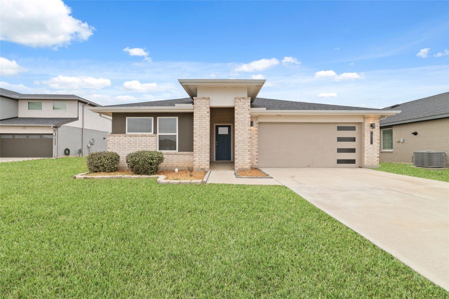 Property photo for 28931 Yachting Point Lane, Katy, TX