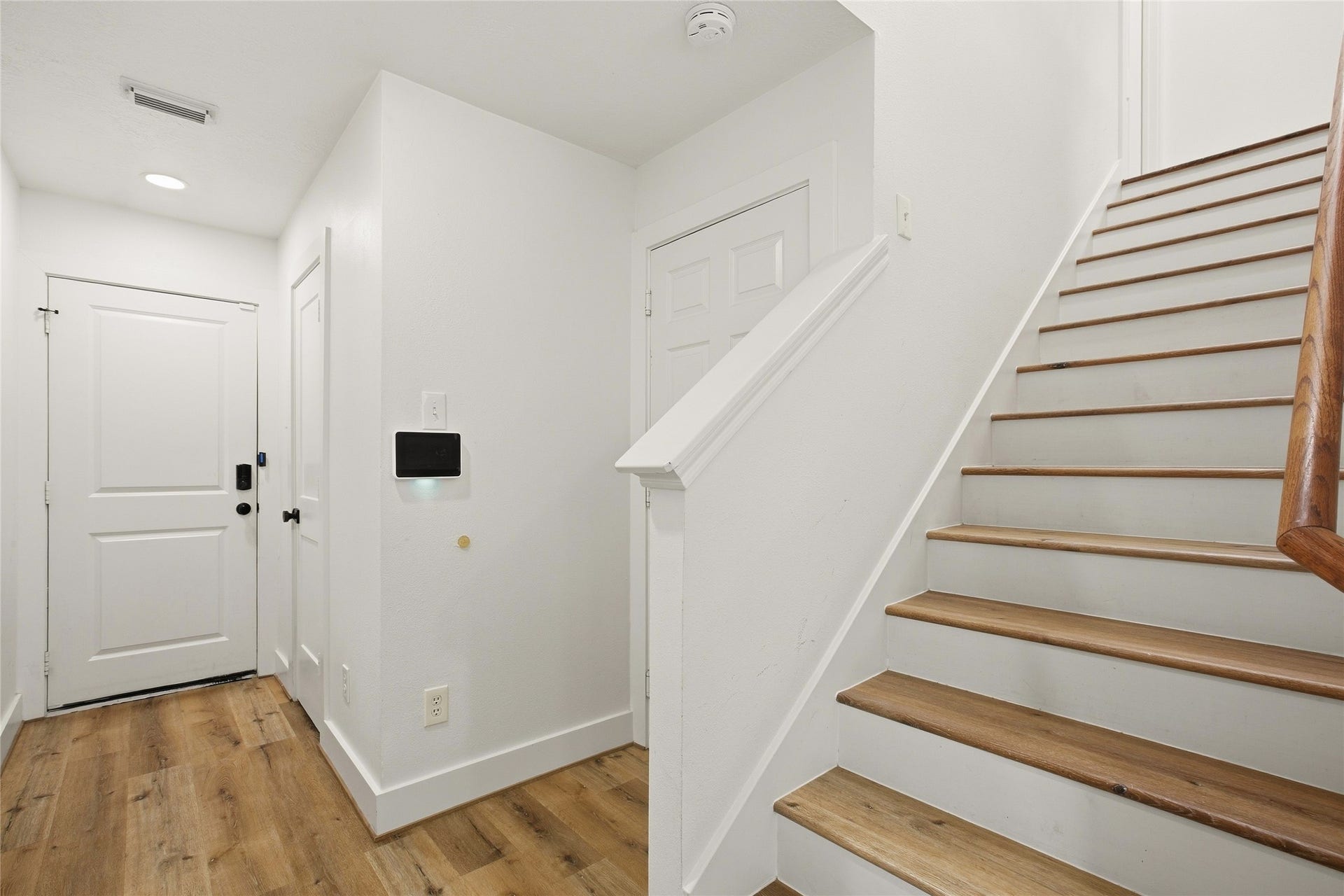 1206 Cleveland Street, Houston, TX 77019 1206 Cleveland Street, Houston, TX 77019
