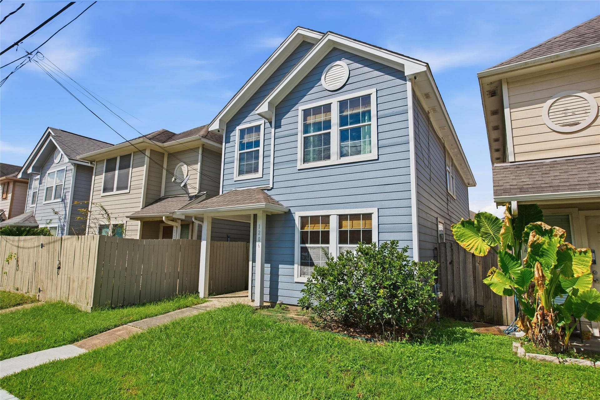 1206 Cleveland Street, Houston, TX 77019 1206 Cleveland Street, Houston, TX 77019