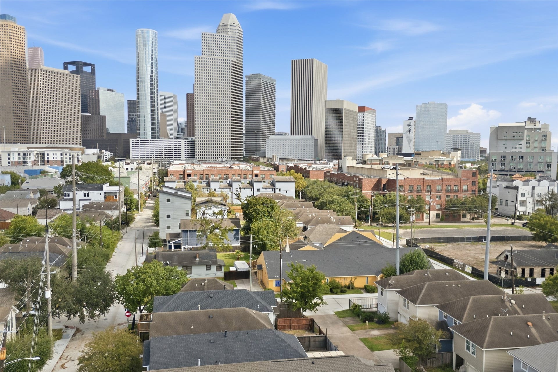1206 Cleveland Street, Houston, TX 77019 1206 Cleveland Street, Houston, TX 77019