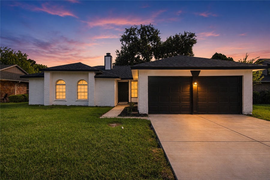 Property photo for 8451 S Meadow Bird Circle, Missouri City, TX