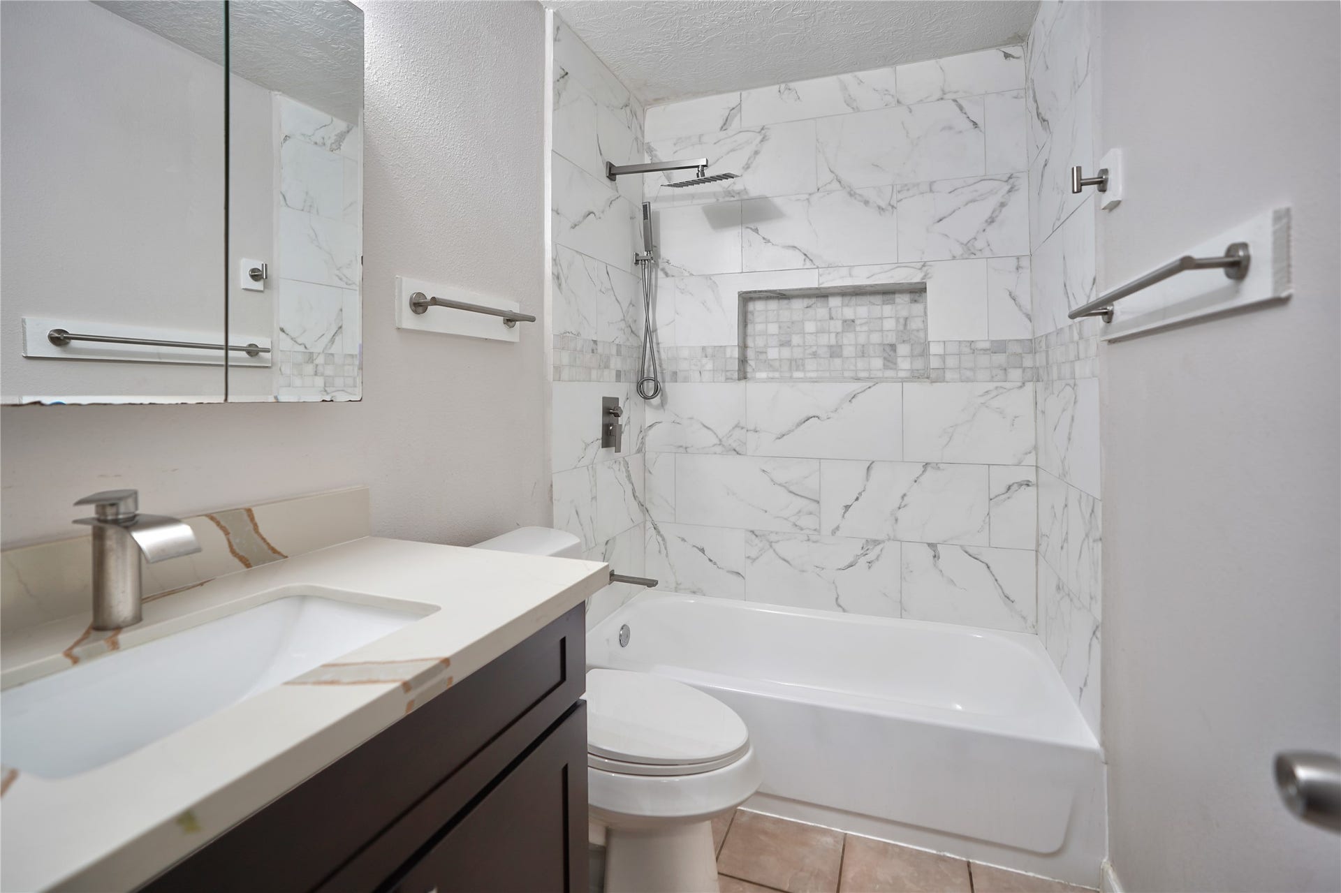 7618 N Main Street, Houston, TX 77022