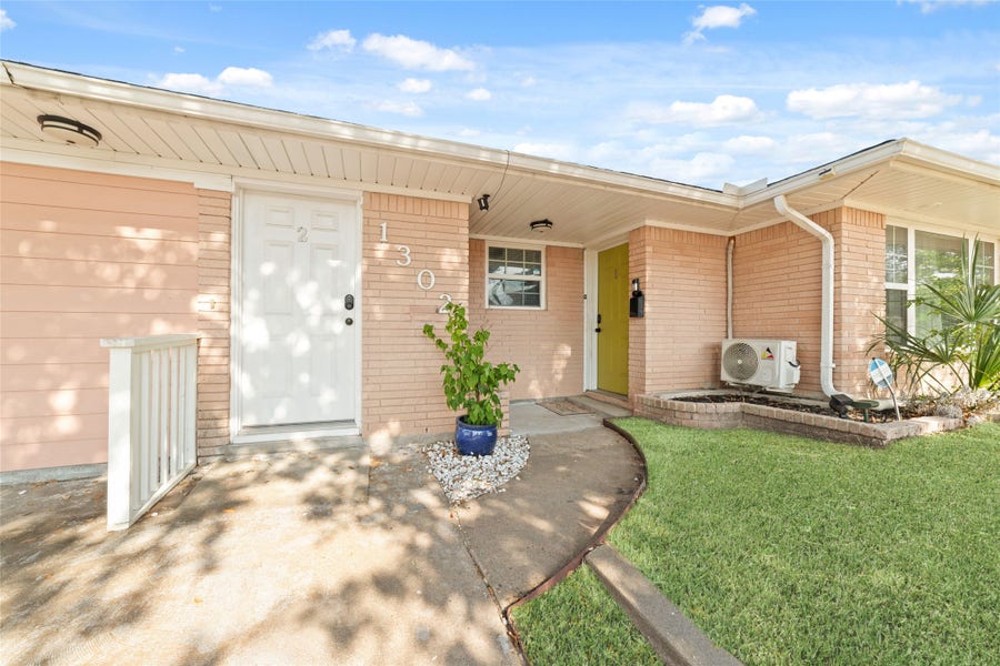 Property photo for 1302 56th Street, Galveston, TX