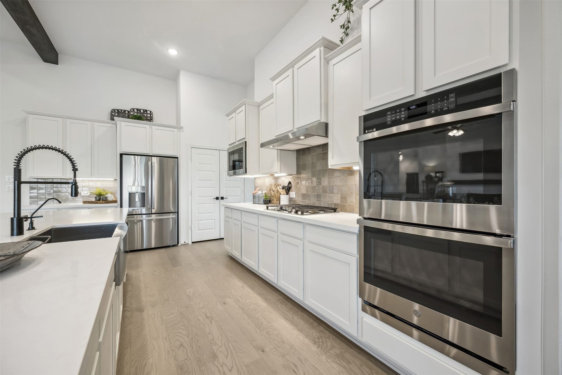 4012 Ranch Home Drive, Waller, TX 77484 Chef-worthy kitchen