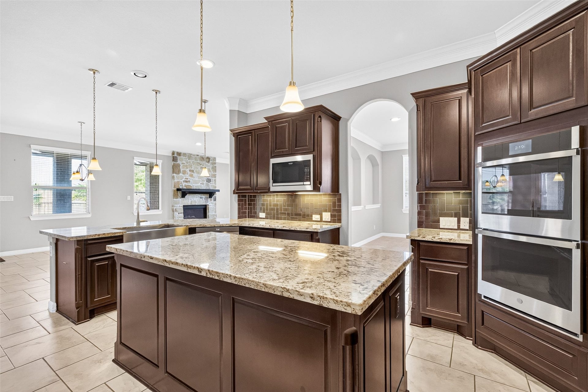 1902 Creekwood Lane, Friendswood, TX 77546 1902 Creekwood Lane, Friendswood, TX 77546