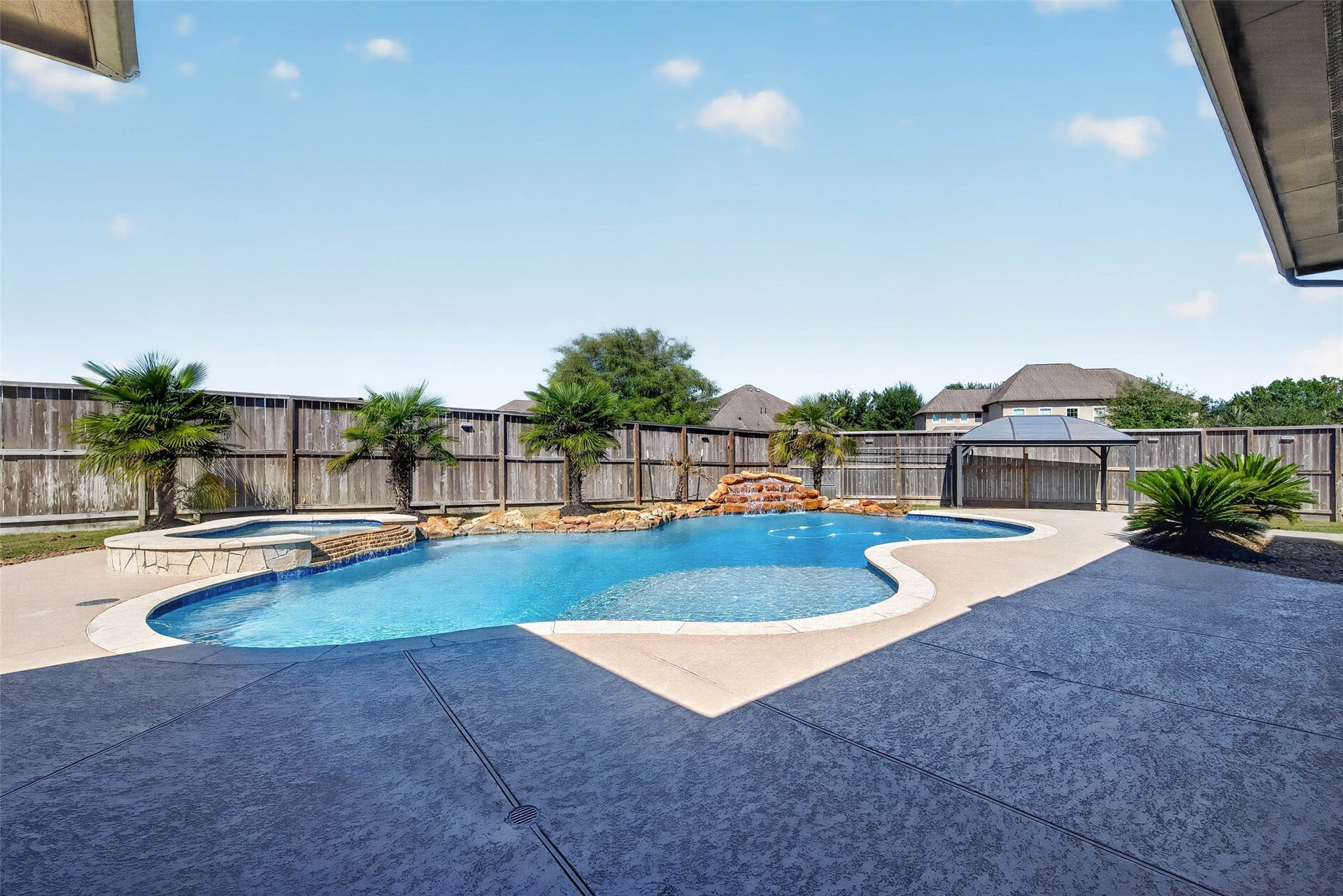 1902 Creekwood Lane, Friendswood, TX 77546 1902 Creekwood Lane, Friendswood, TX 77546