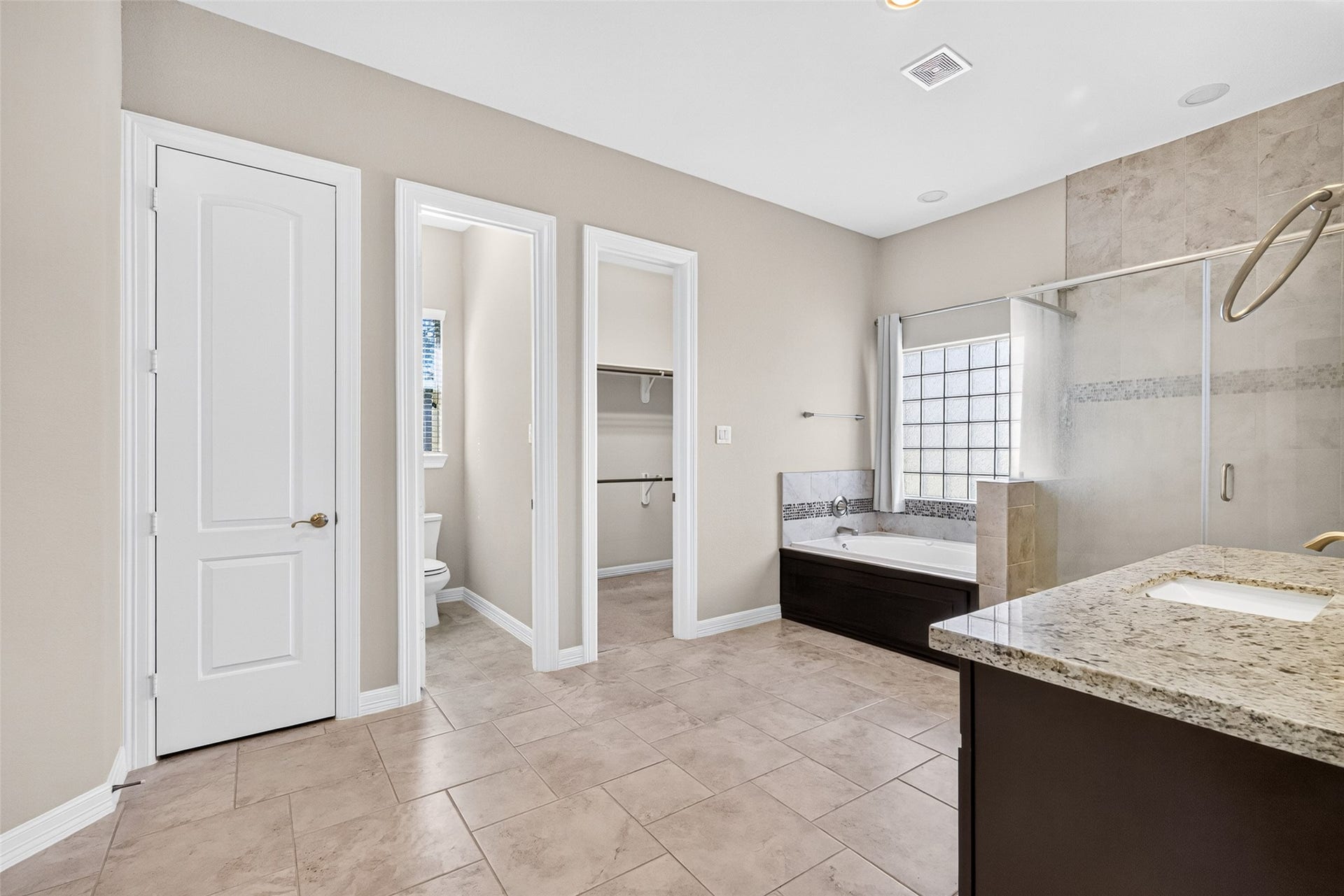 1902 Creekwood Lane, Friendswood, TX 77546 1902 Creekwood Lane, Friendswood, TX 77546