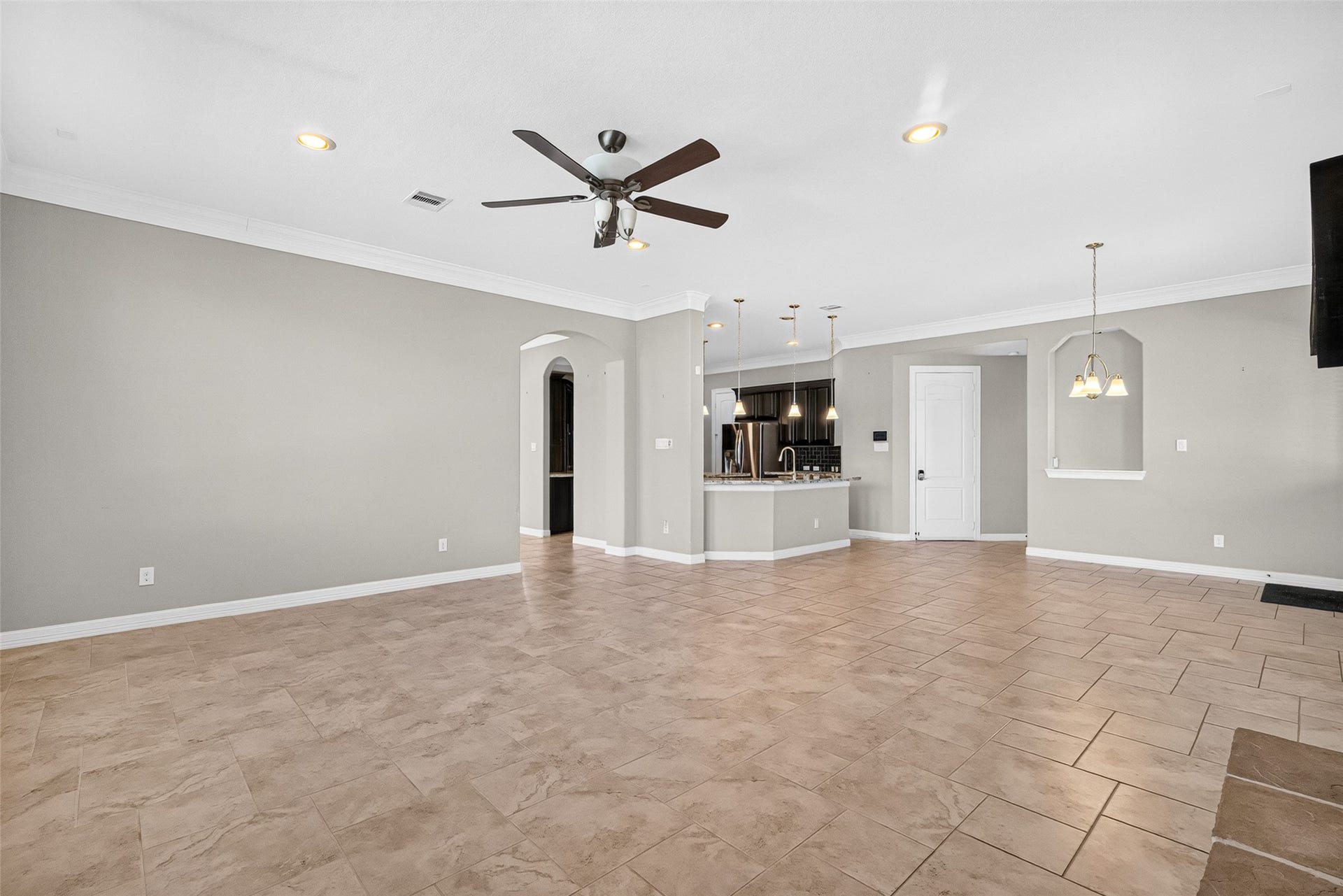 1902 Creekwood Lane, Friendswood, TX 77546 1902 Creekwood Lane, Friendswood, TX 77546