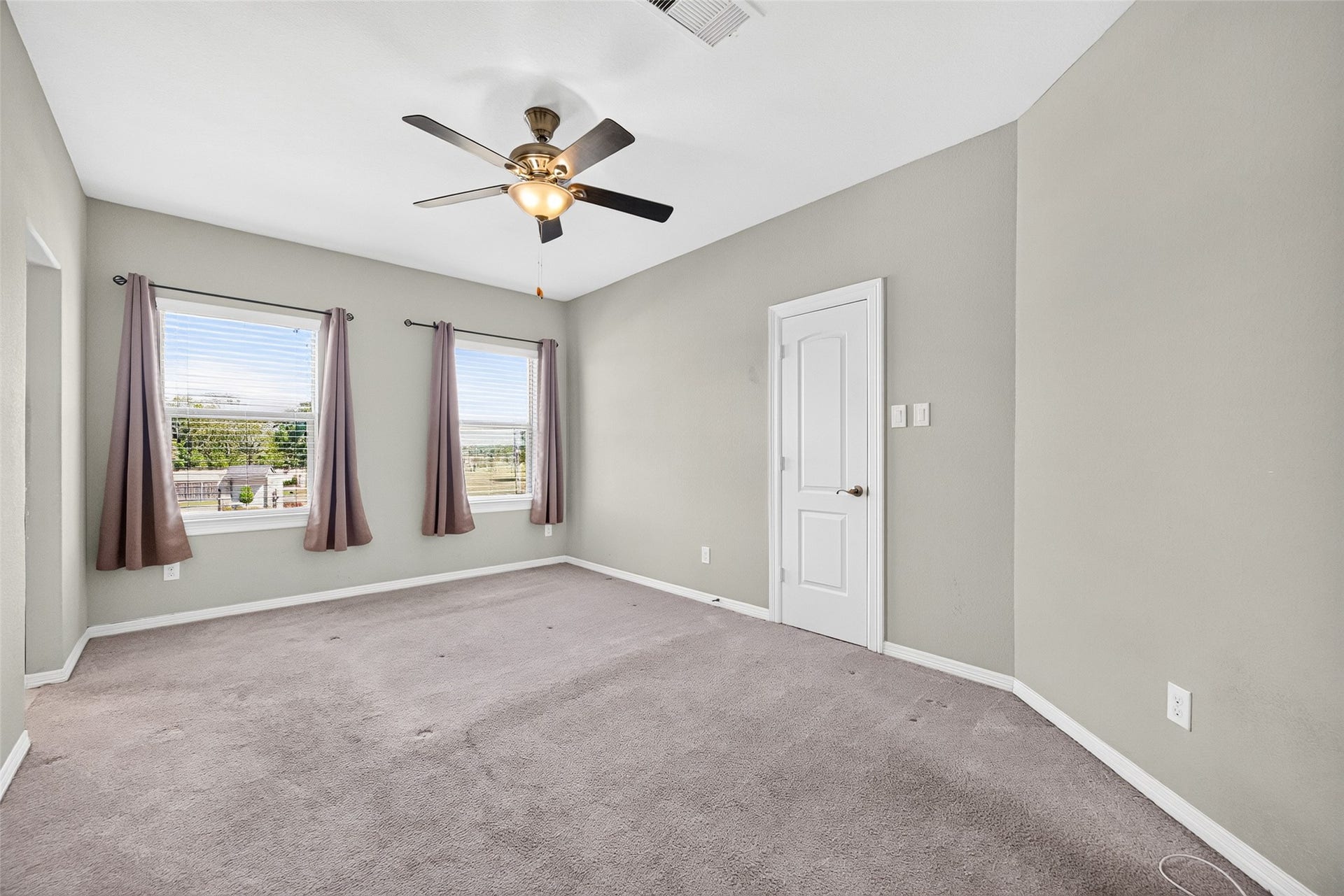 1902 Creekwood Lane, Friendswood, TX 77546 1902 Creekwood Lane, Friendswood, TX 77546