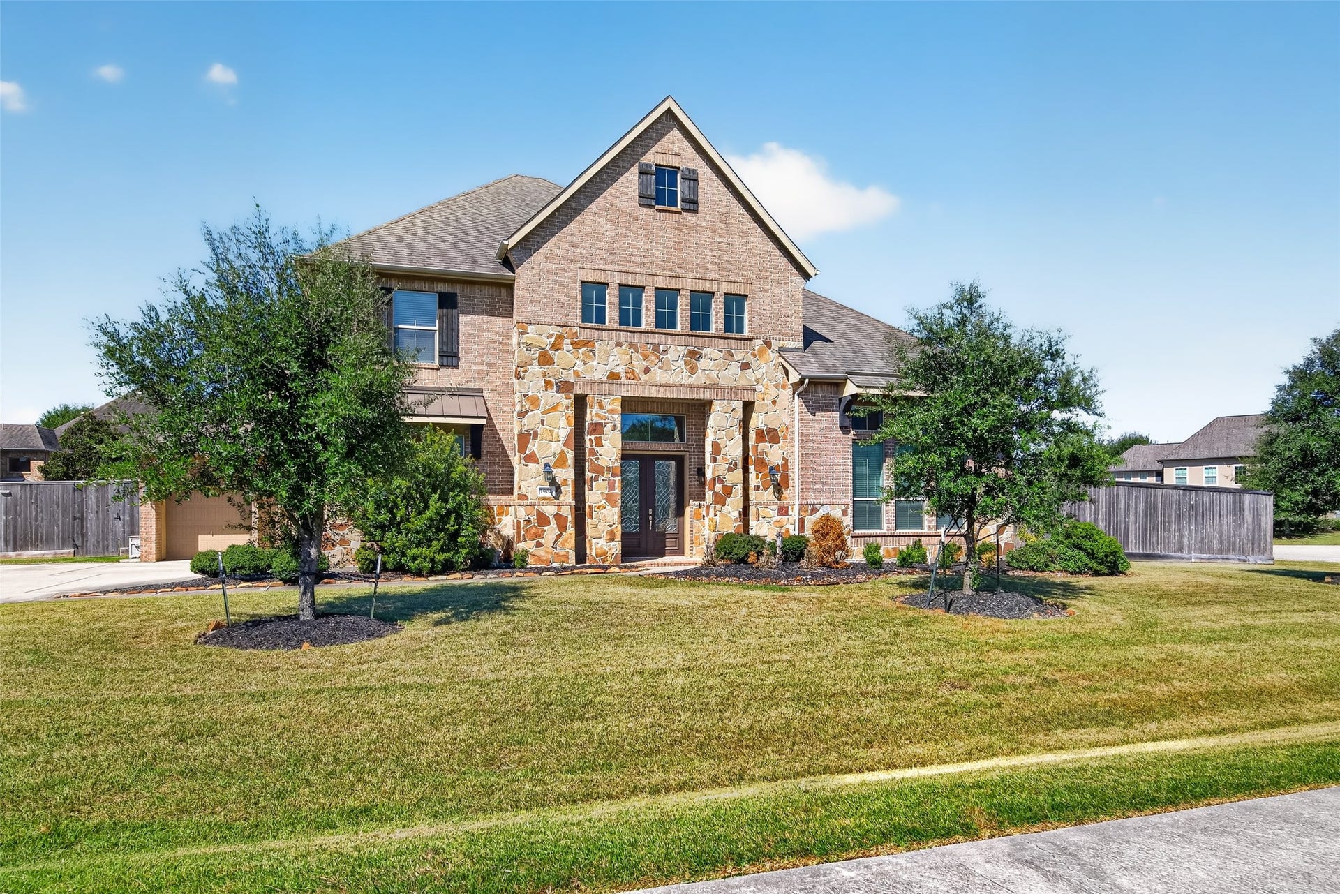 1902 Creekwood Lane, Friendswood, TX 77546 1902 Creekwood Lane, Friendswood, TX 77546