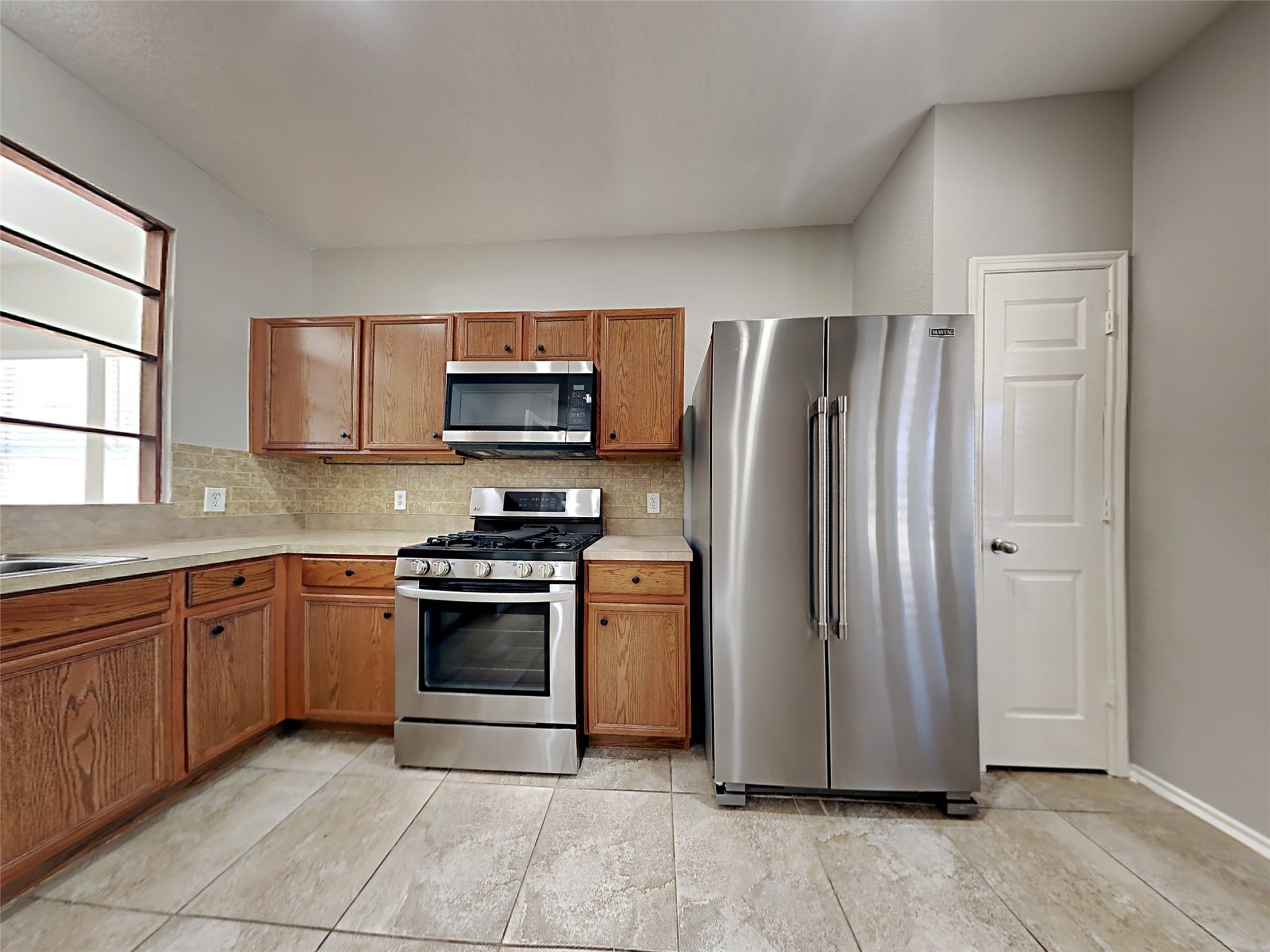 18834 Sandelford Drive, Katy, TX 77449 18834 Sandelford Drive, Katy, TX 77449