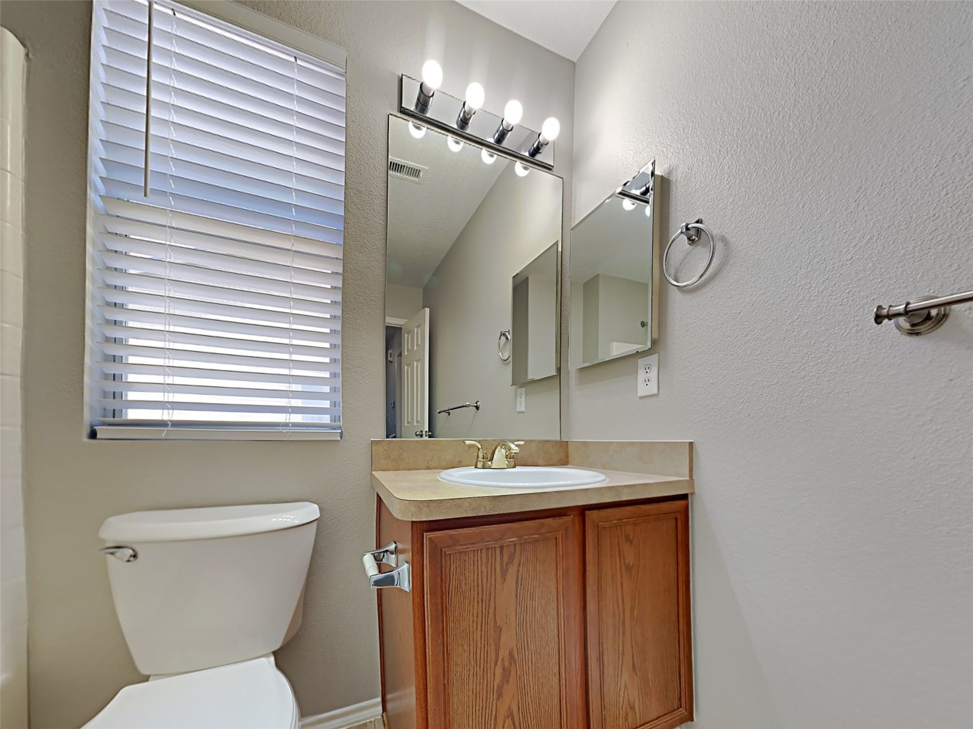 18834 Sandelford Drive, Katy, TX 77449 18834 Sandelford Drive, Katy, TX 77449