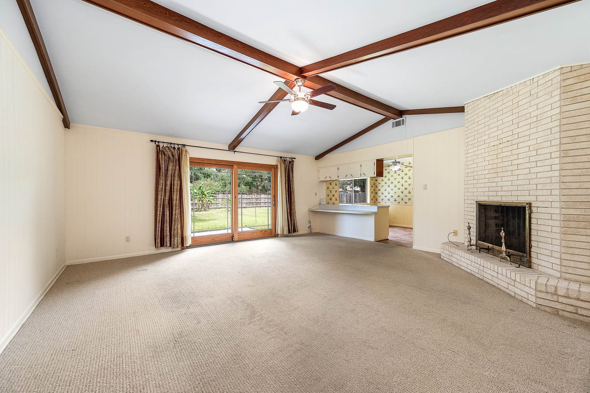 212 E Crestmont Drive, Alvin, TX 77511 212 E Crestmont Drive, Alvin, TX 77511