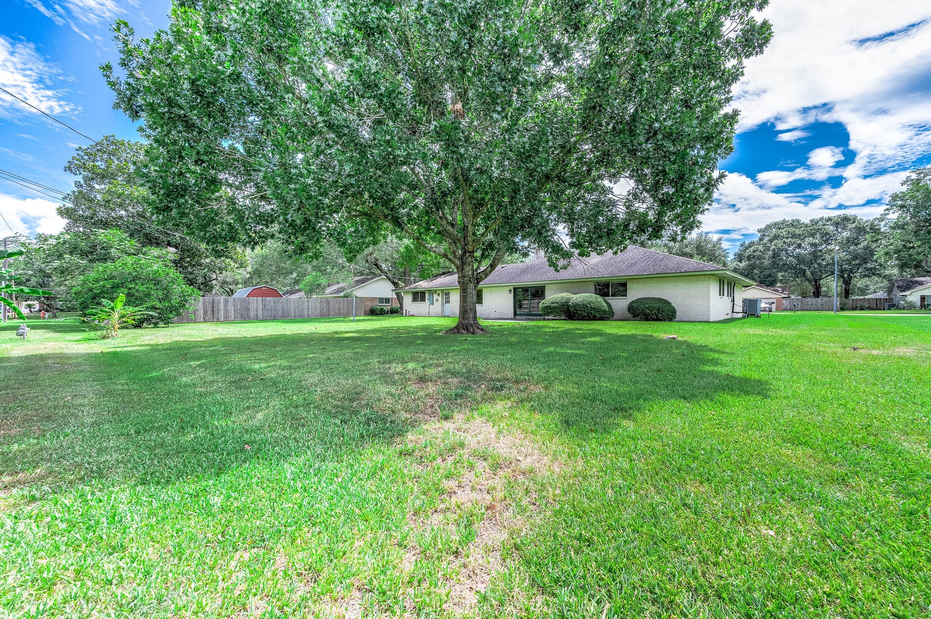 212 E Crestmont Drive, Alvin, TX 77511 212 E Crestmont Drive, Alvin, TX 77511