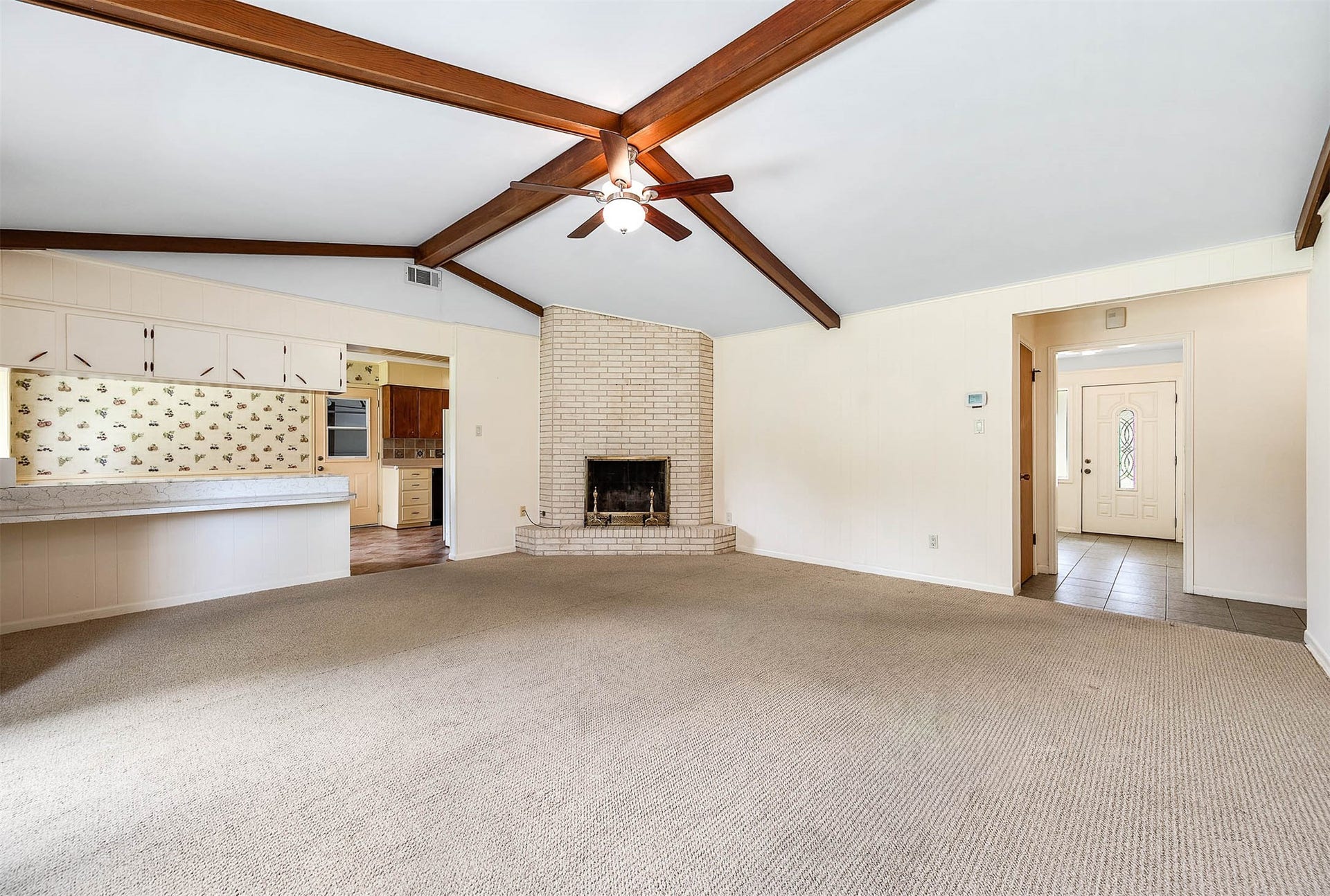212 E Crestmont Drive, Alvin, TX 77511 212 E Crestmont Drive, Alvin, TX 77511