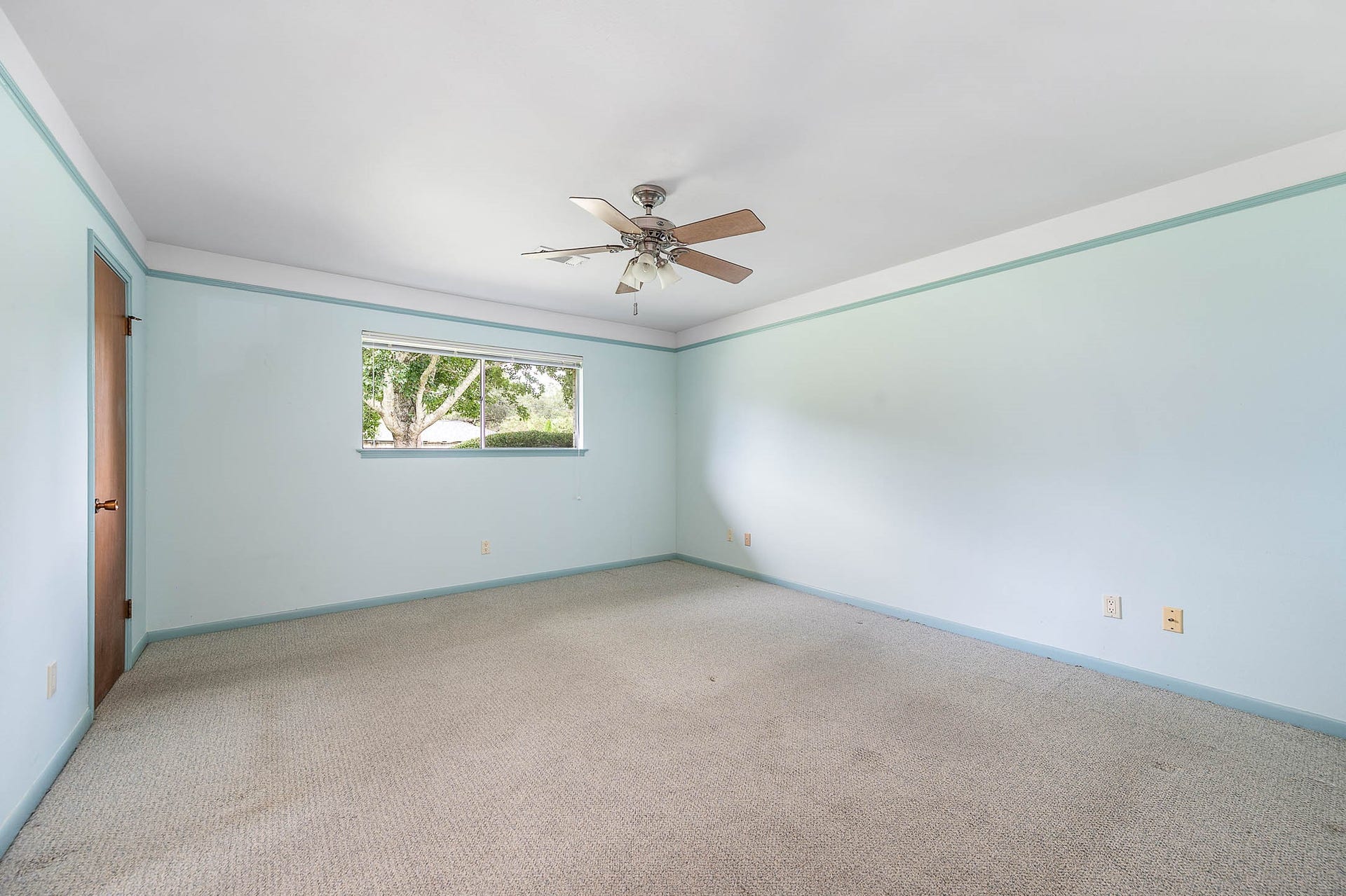 212 E Crestmont Drive, Alvin, TX 77511 212 E Crestmont Drive, Alvin, TX 77511