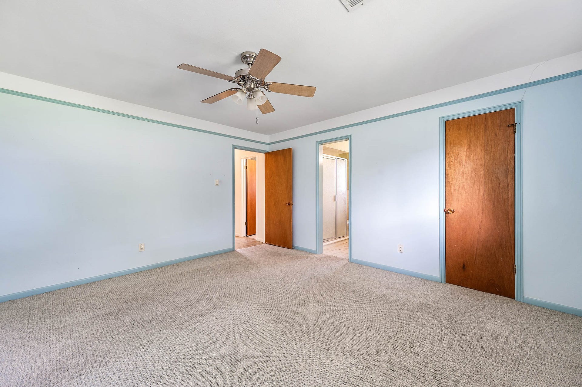 212 E Crestmont Drive, Alvin, TX 77511 212 E Crestmont Drive, Alvin, TX 77511