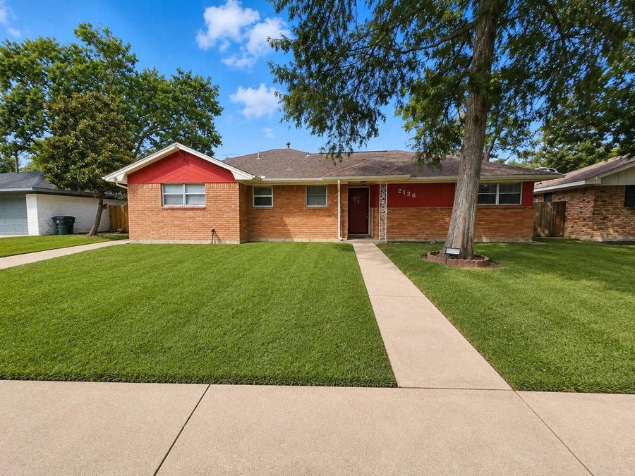 Property photo for 2126 Possum Creek Road, Houston, TX