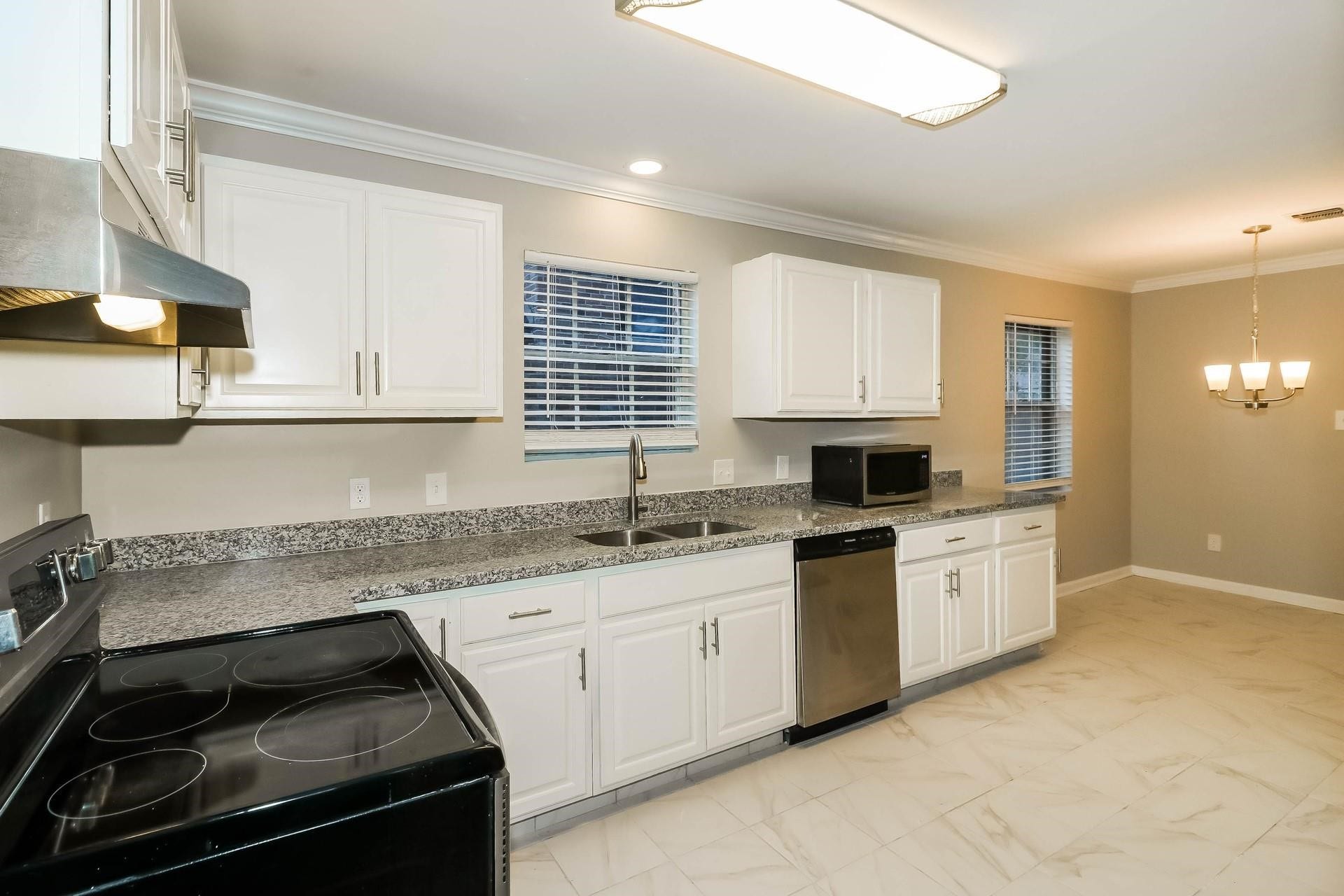 1506 Castlerock Drive, Houston, TX 77090 1506 Castlerock Drive, Houston, TX 77090