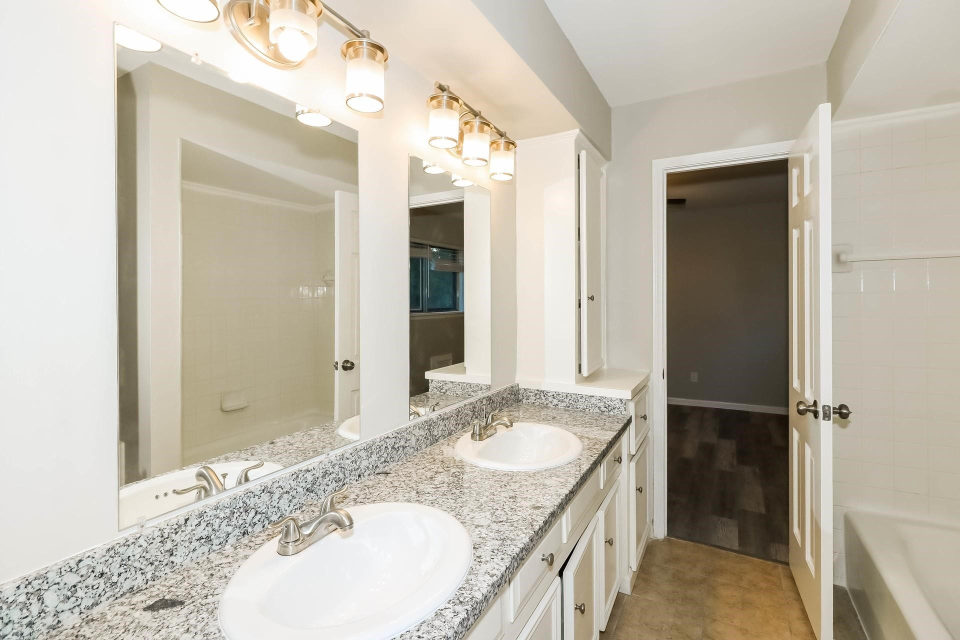 1506 Castlerock Drive, Houston, TX 77090 1506 Castlerock Drive, Houston, TX 77090