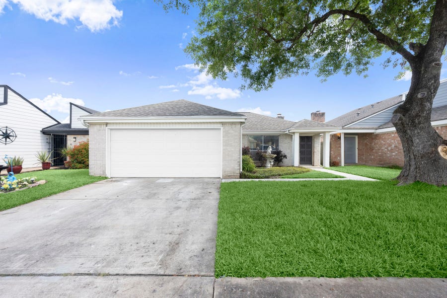 Property photo for 11534 Willwood Drive, Houston, TX