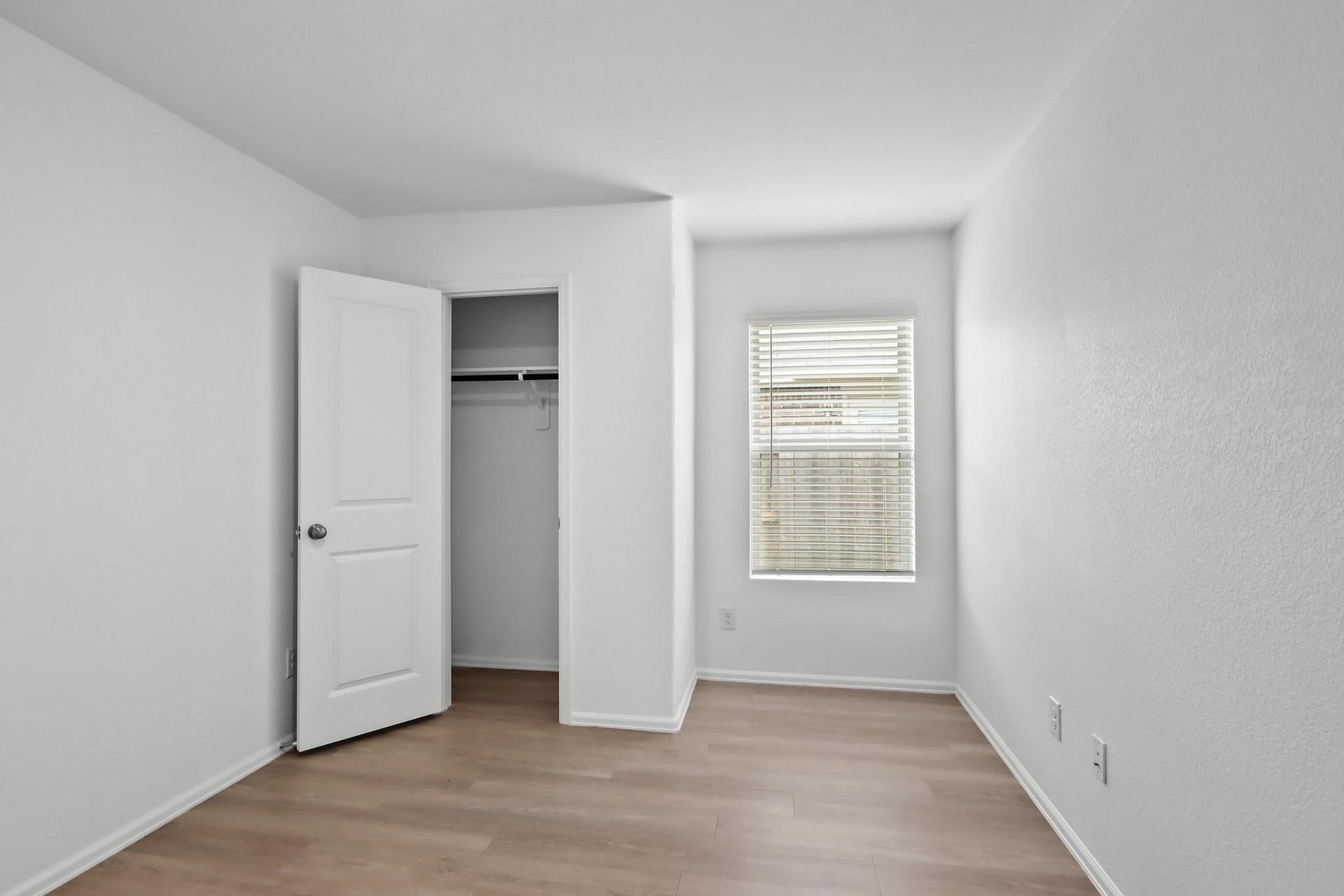 8807 Bar Harbor Drive, Baytown, TX 77521 Versatile bedroomsperfect for guests, office, or playroom