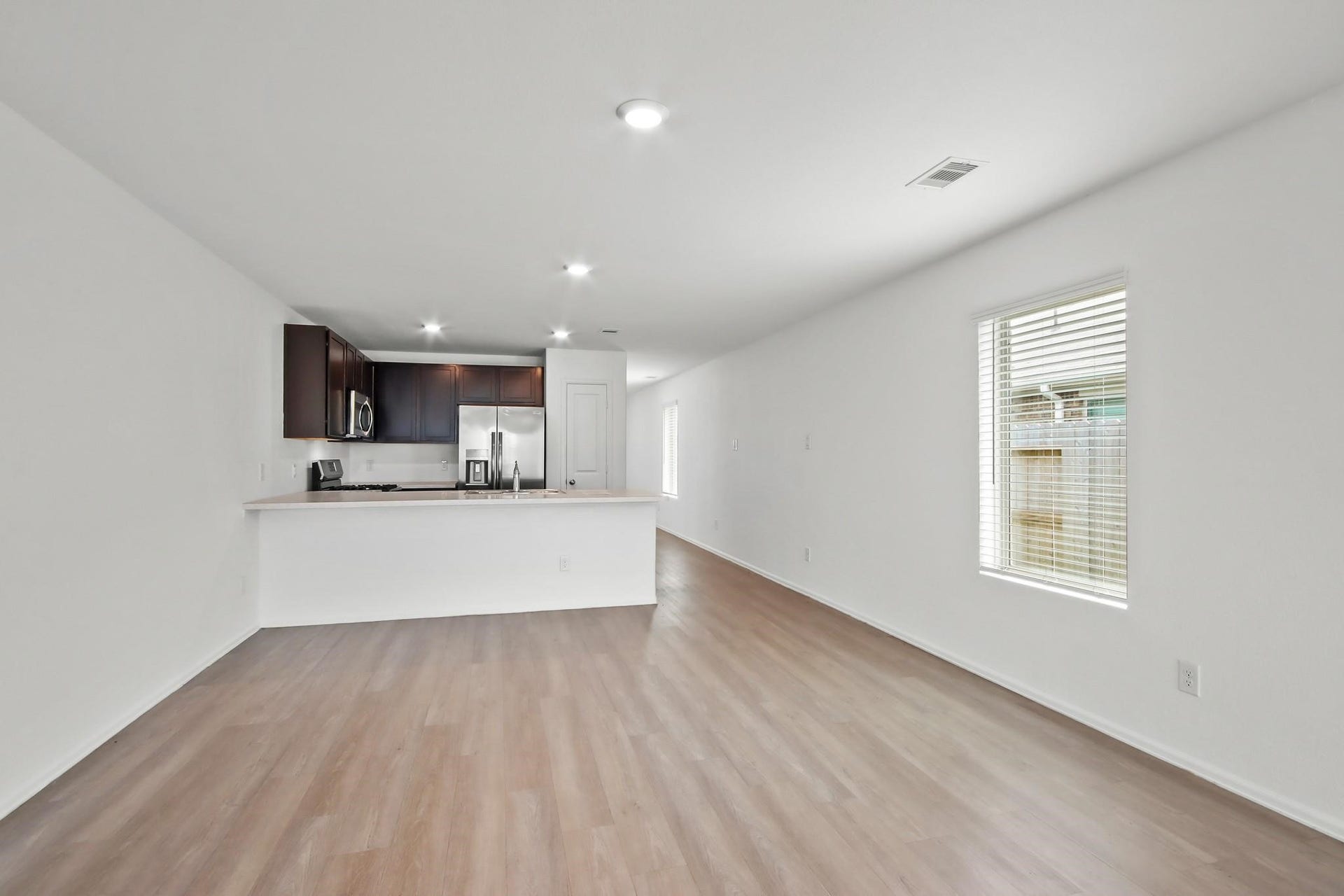 8807 Bar Harbor Drive, Baytown, TX 77521 Open concept living, perfect for everyday life