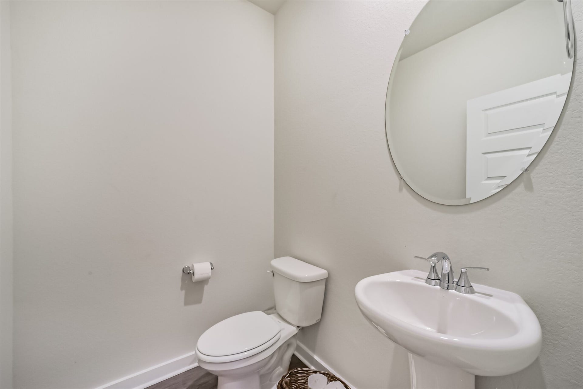 2630 Wastelbread Lane, Rosenberg, TX 77471 Half Bath - Downstairs