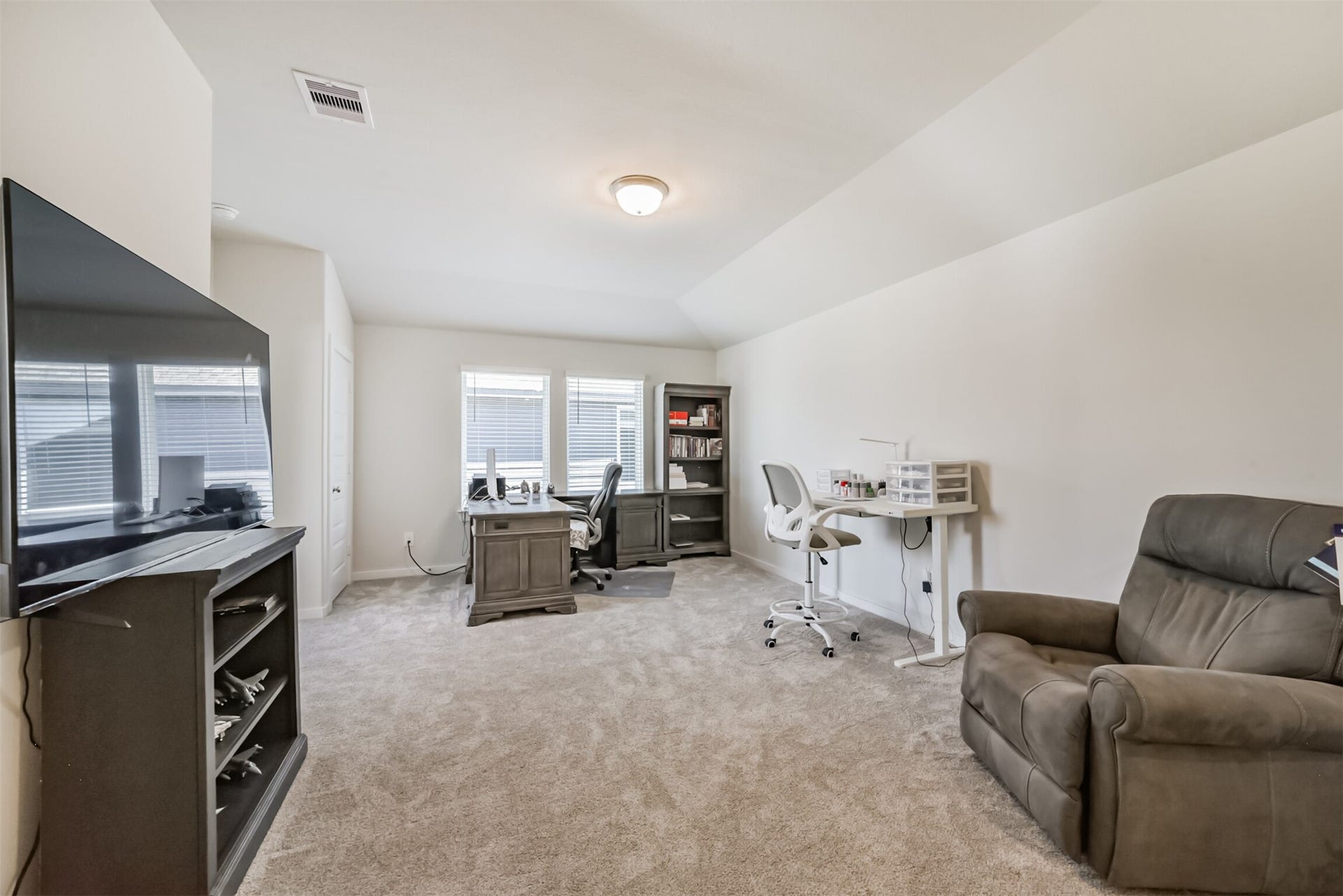 2630 Wastelbread Lane, Rosenberg, TX 77471 Gameroom with Closet on the Left