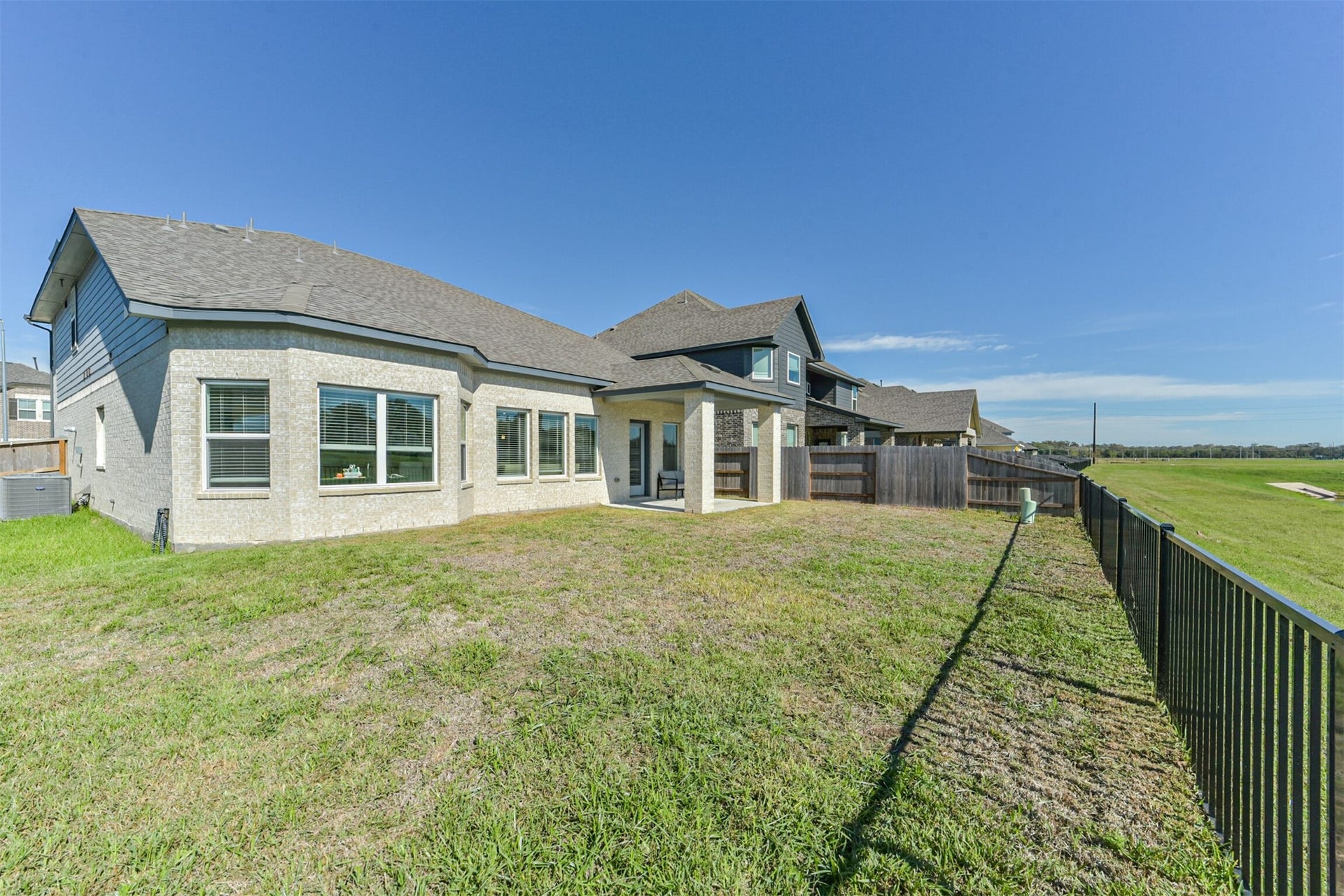 2630 Wastelbread Lane, Rosenberg, TX 77471 Full View of Back Yard