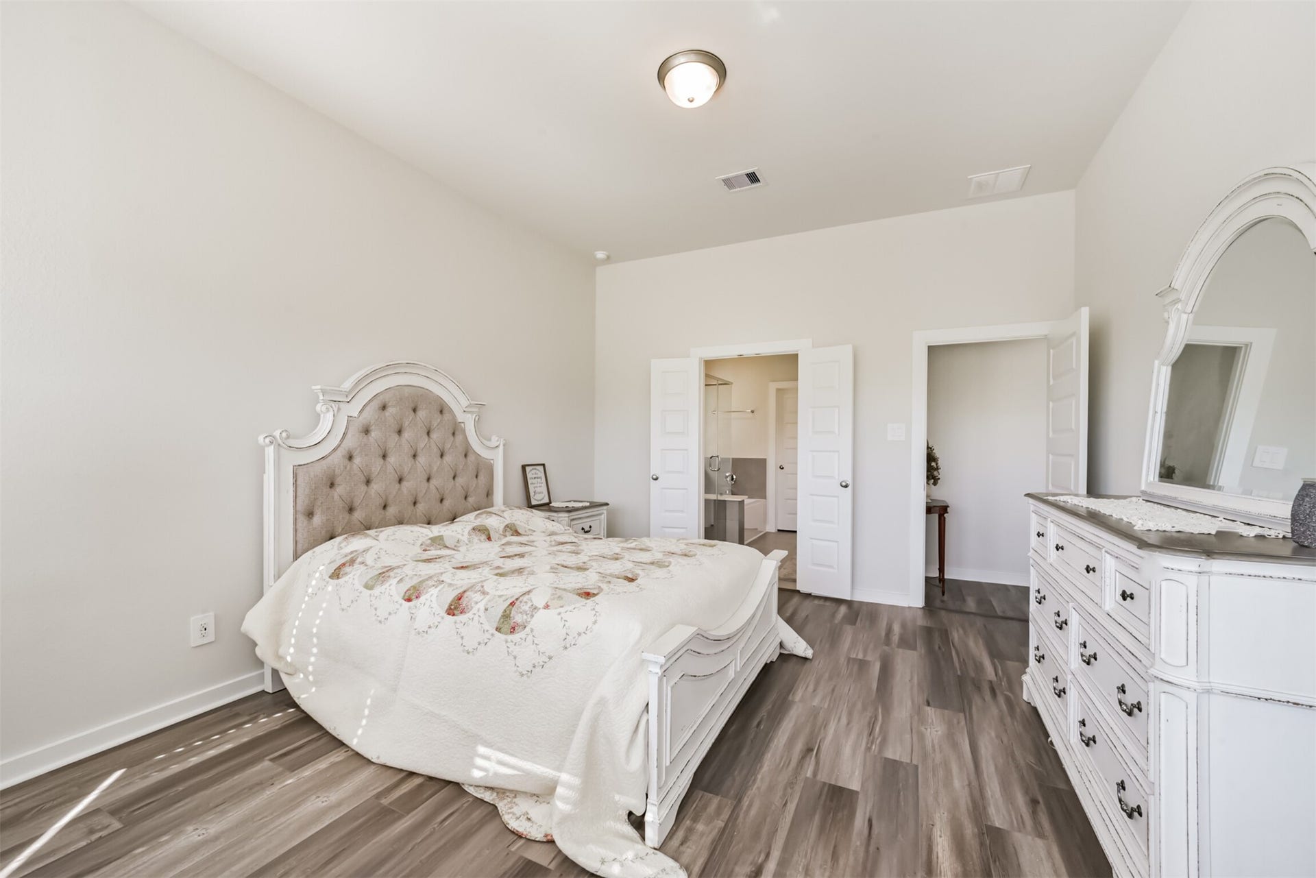 2630 Wastelbread Lane, Rosenberg, TX 77471 Master Bedroom with Vinyl Flooring