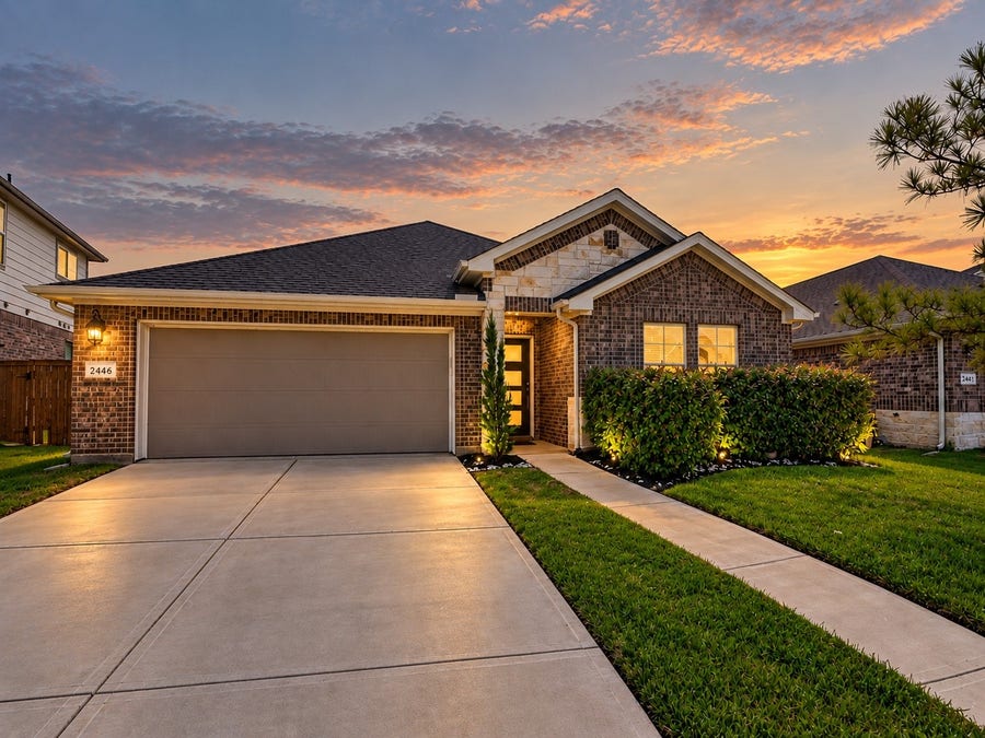 Property photo for 2446 Bear Creek Drive, Rosharon, TX