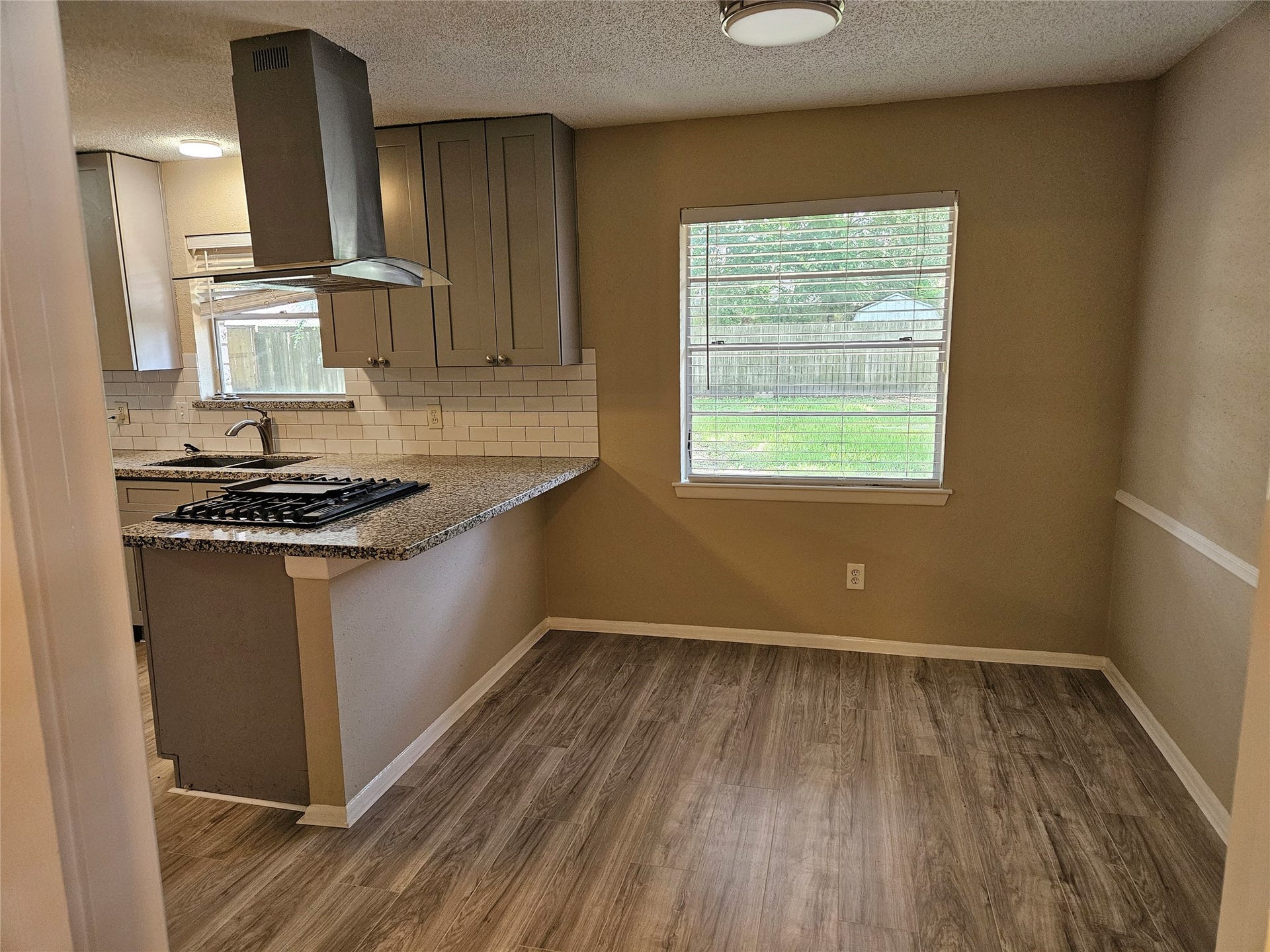 1402 New Orleans Street, Deer Park, TX 77536 1402 New Orleans Street, Deer Park, TX 77536