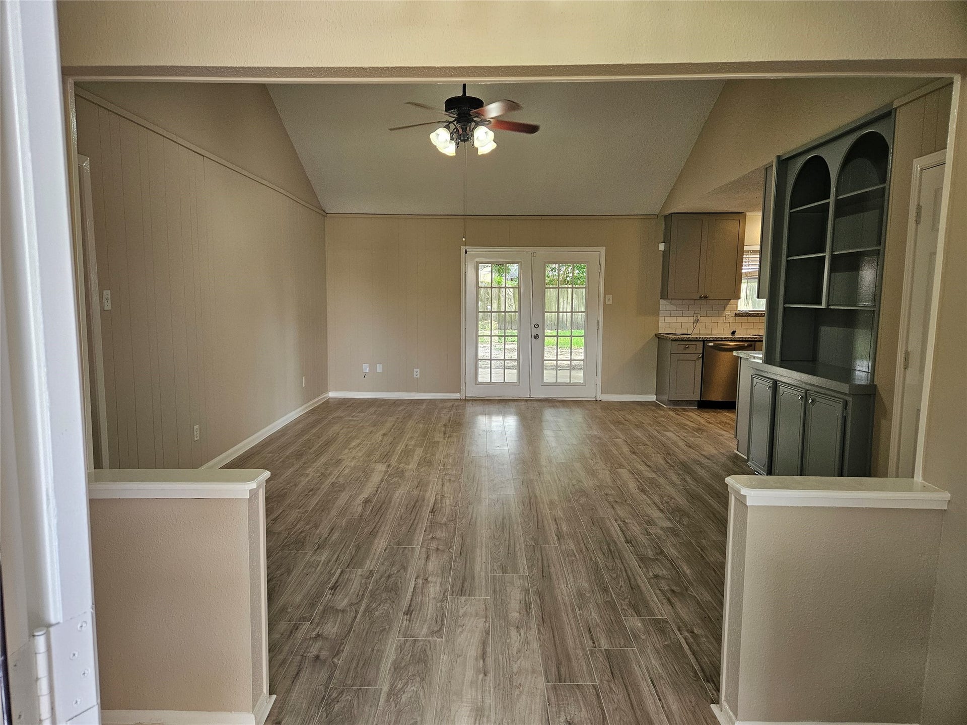 1402 New Orleans Street, Deer Park, TX 77536 1402 New Orleans Street, Deer Park, TX 77536
