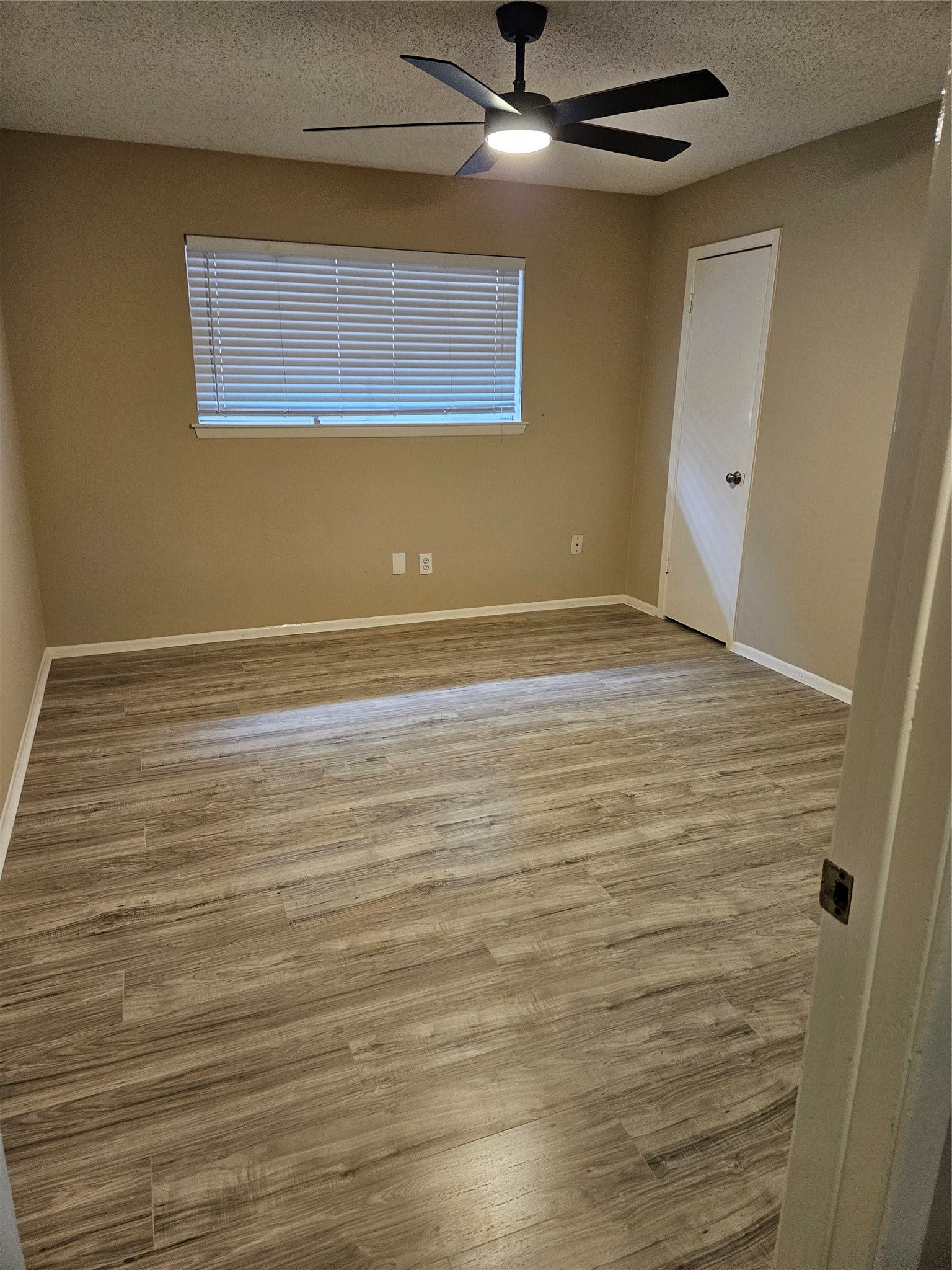 1402 New Orleans Street, Deer Park, TX 77536 1402 New Orleans Street, Deer Park, TX 77536