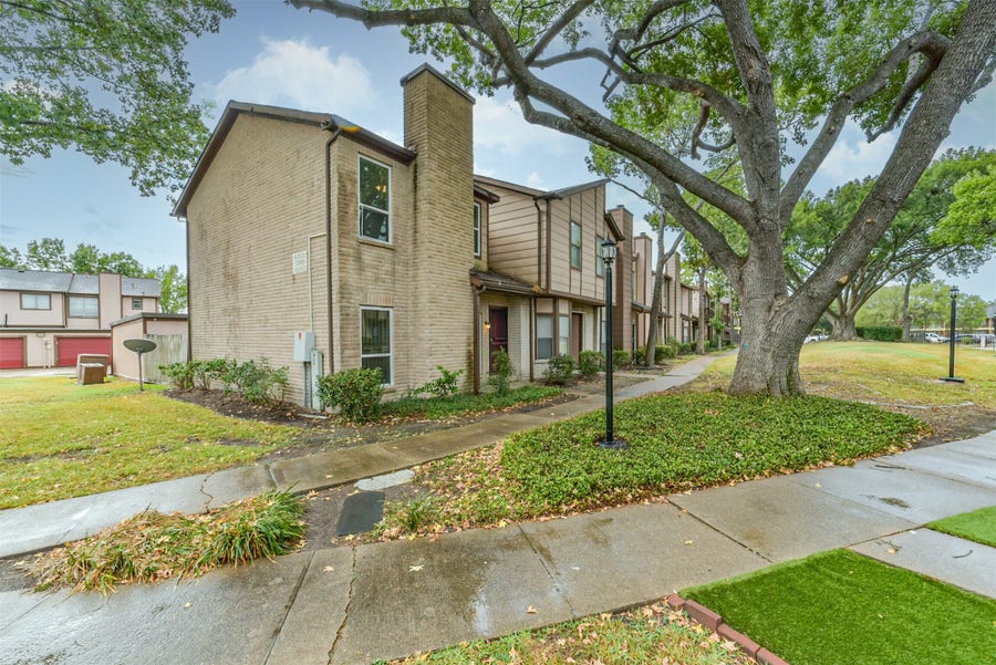 Property photo for 12500 Brookglade Circle, #172, Houston, TX