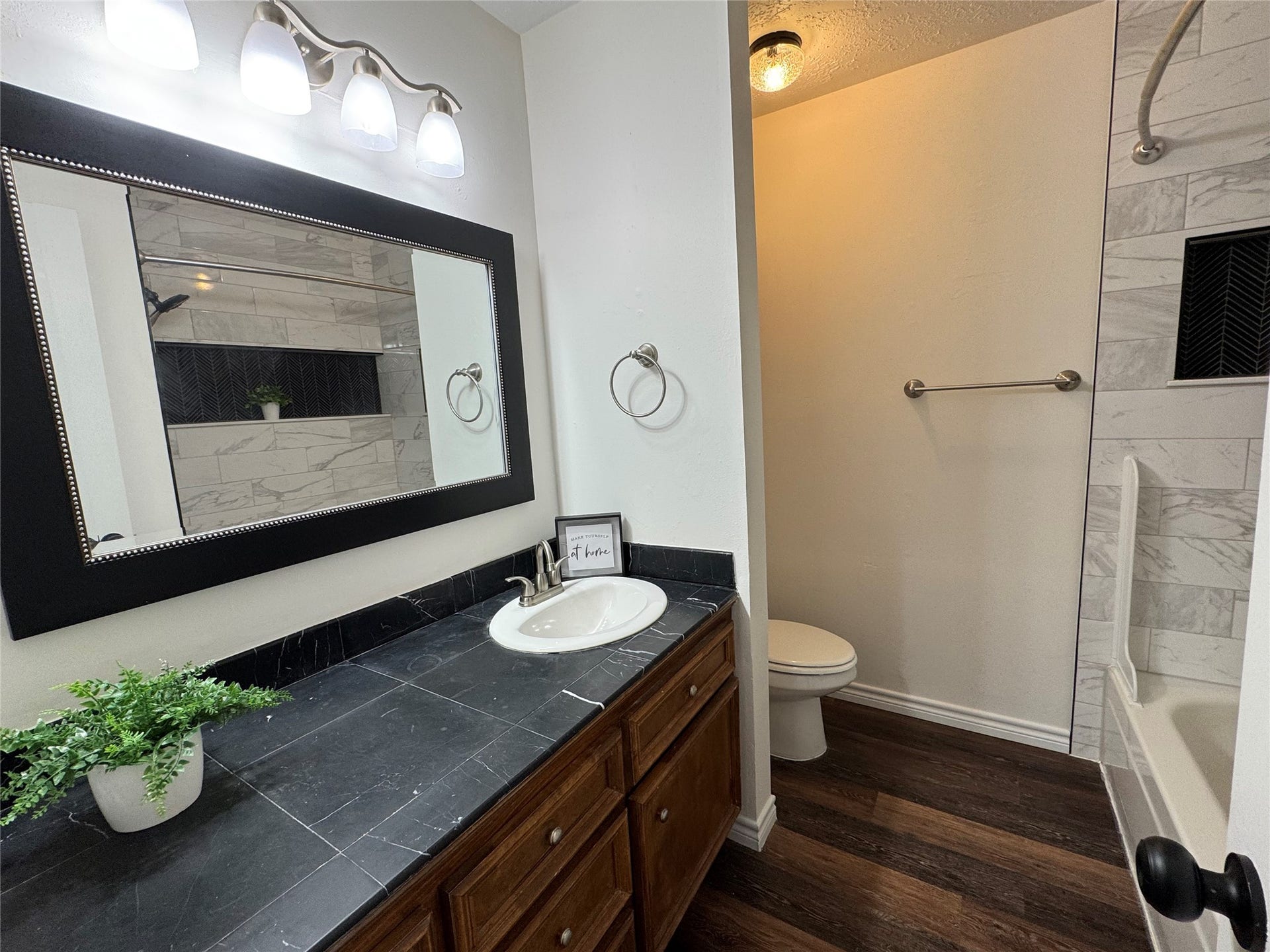 4119 Bridgeland Lane, Spring, TX 77388 Hallway bathroom