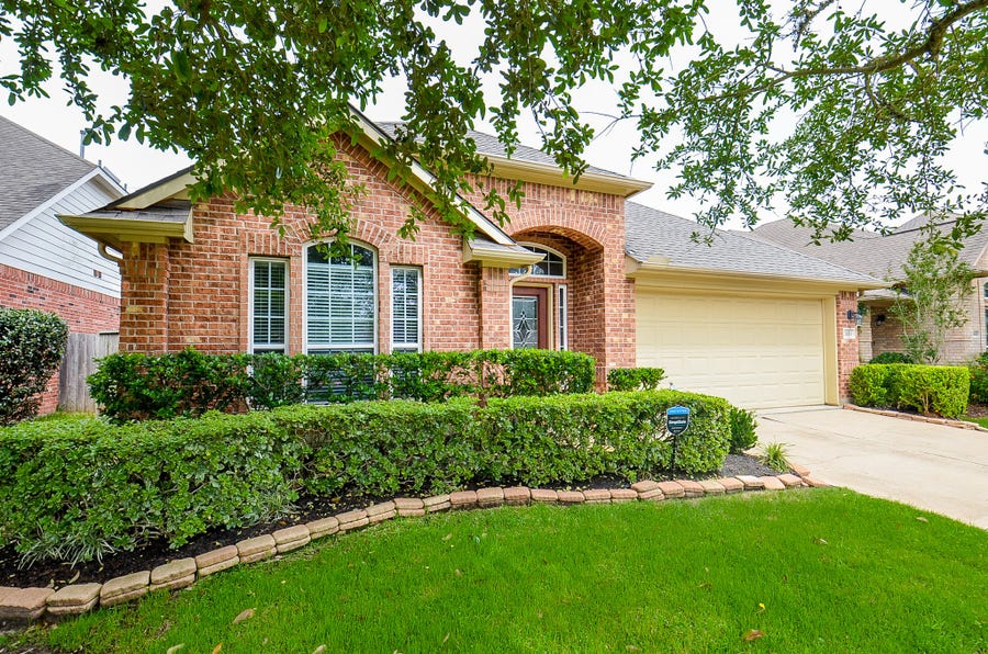 Property photo for 24514 Springwood Glen Lane, Katy, TX