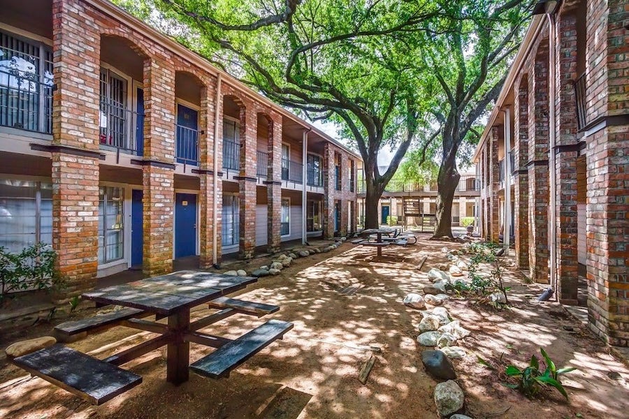Property photo for 480 W Parker Road, #39, Houston, TX